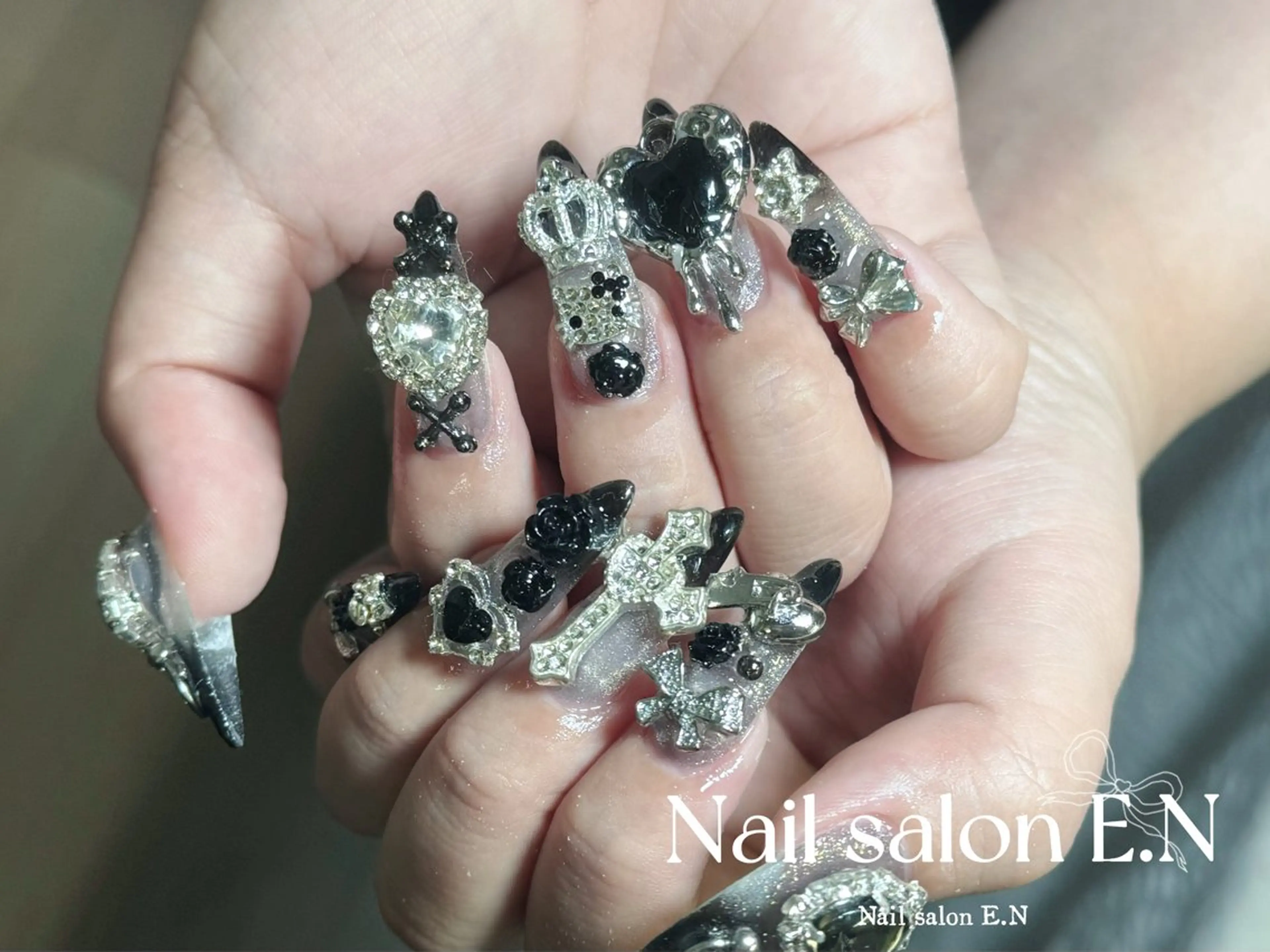 ネイル アートネイル オーロラネイル ブラウン クリアネイル フレンチネイル ハンドネイル E.N🦋 長さ出し/持ち込みのネイルデザイン