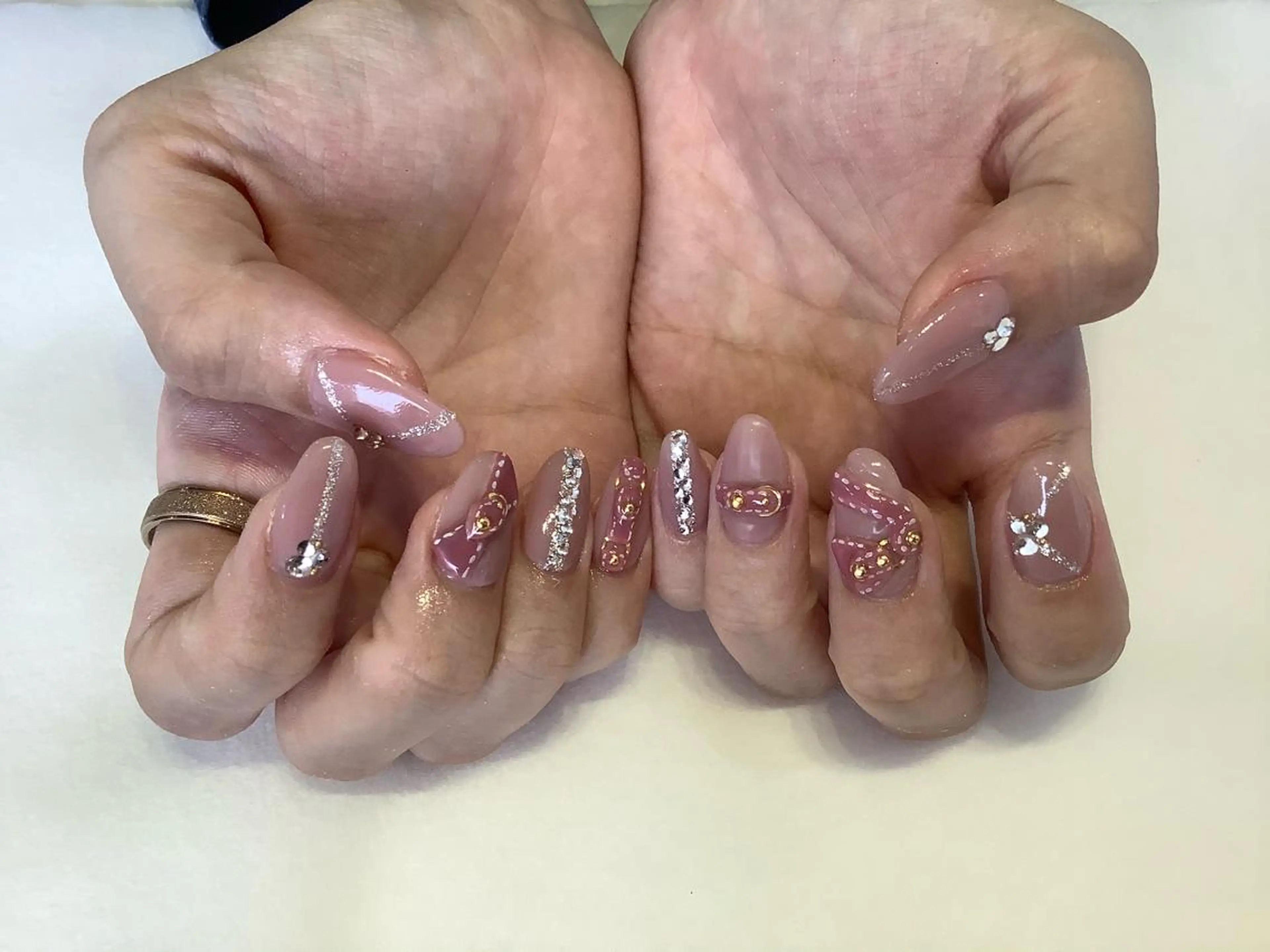 ネイル ハンドネイル 💎🐰 saki. m 🐰💎のネイルデザイン