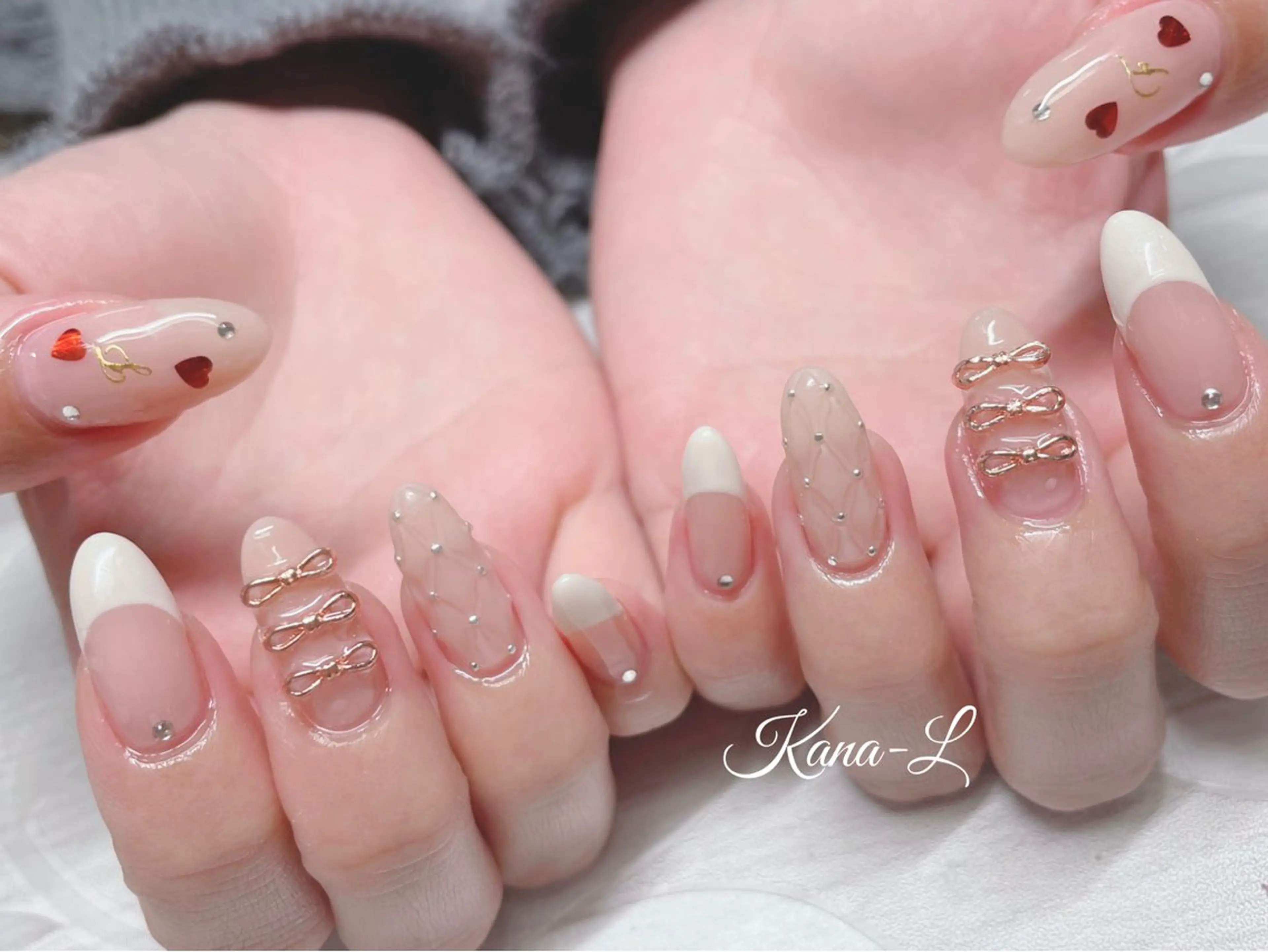 ネイル フレンチネイル ジェルネイル 韓国ネイル パラジェル リボン 芦辺 香奈のネイルデザイン