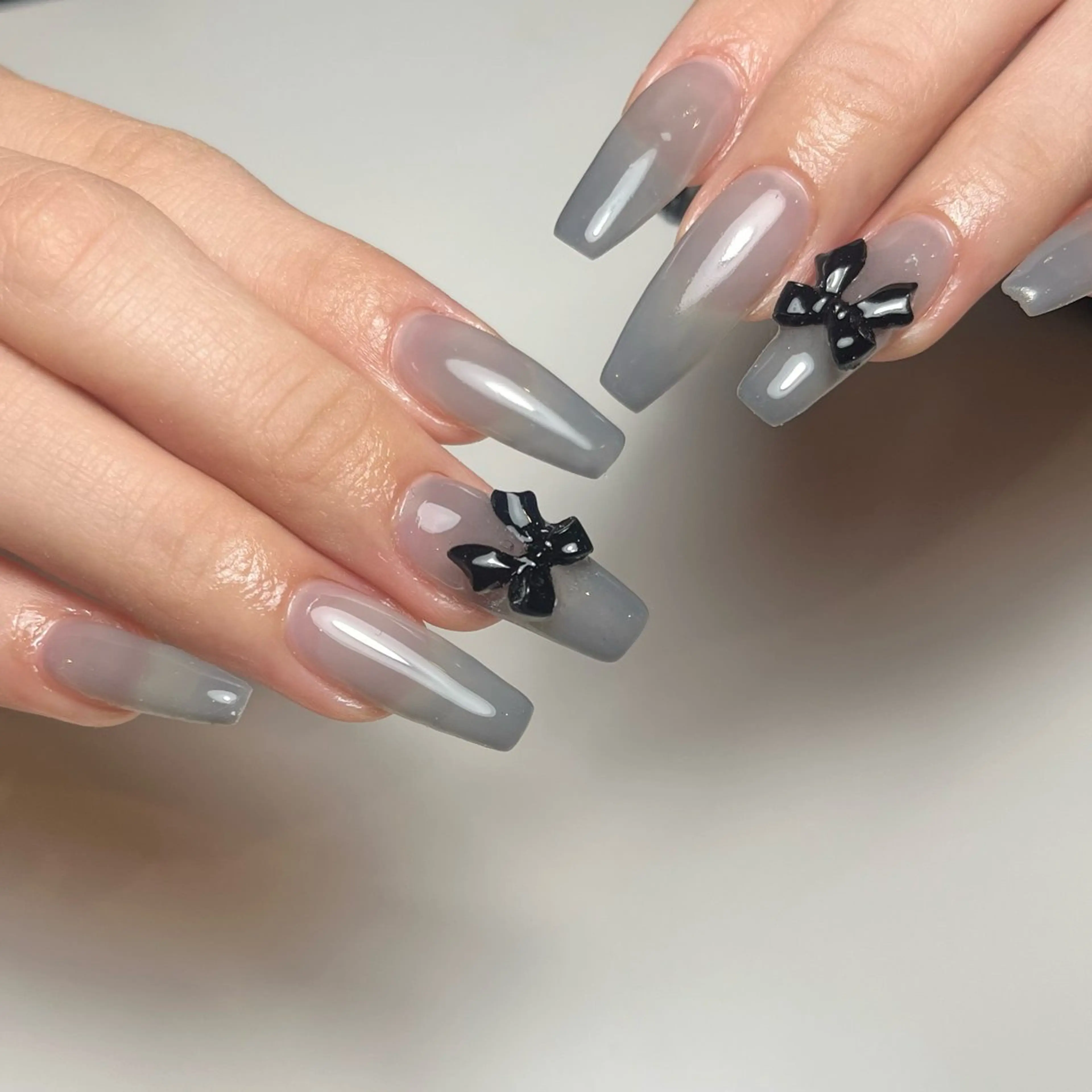 ネイル グラデーション リボン ハンドネイル ballie／小野原 なつみのネイルデザイン