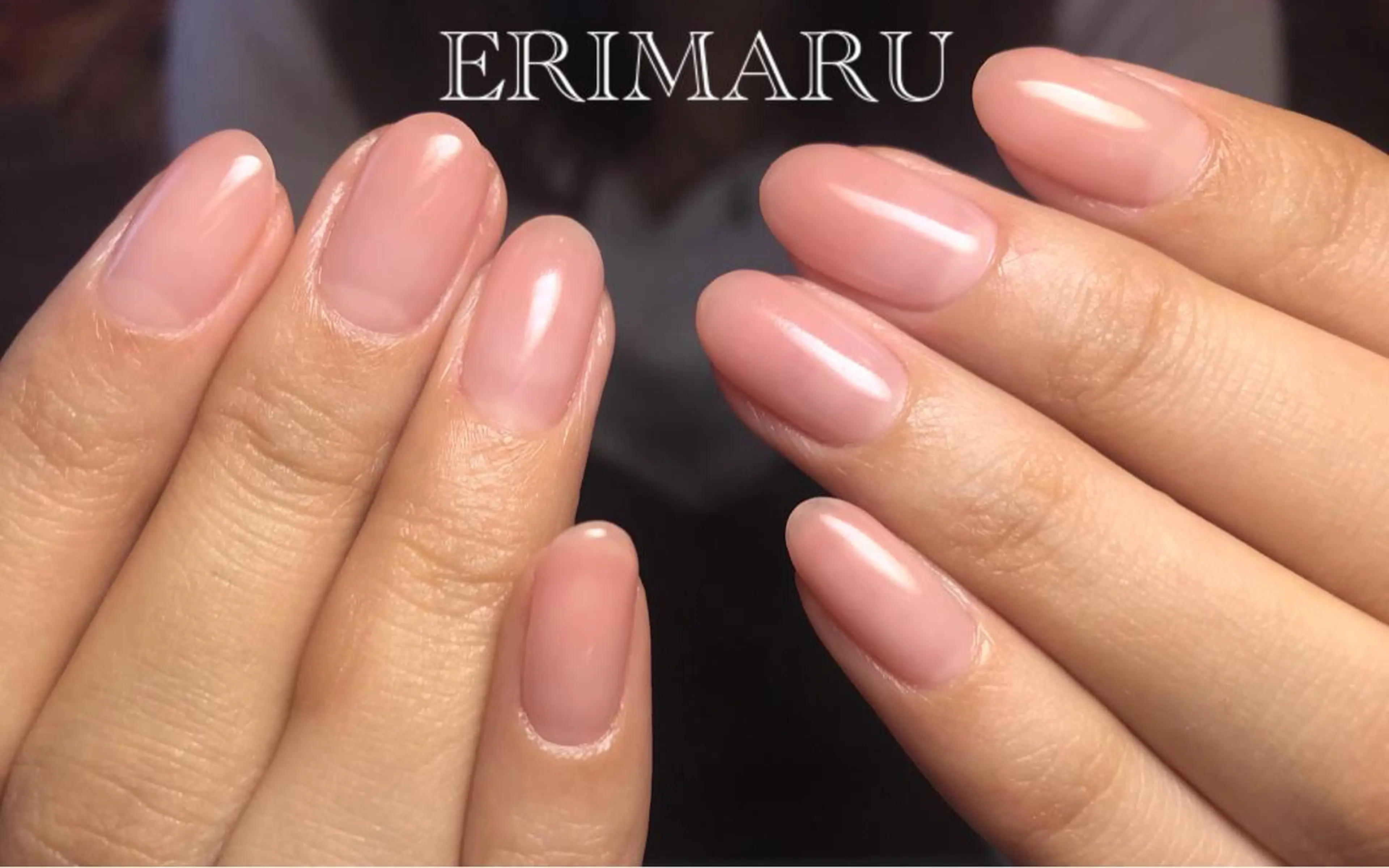 シンプルジェルネイルの写真