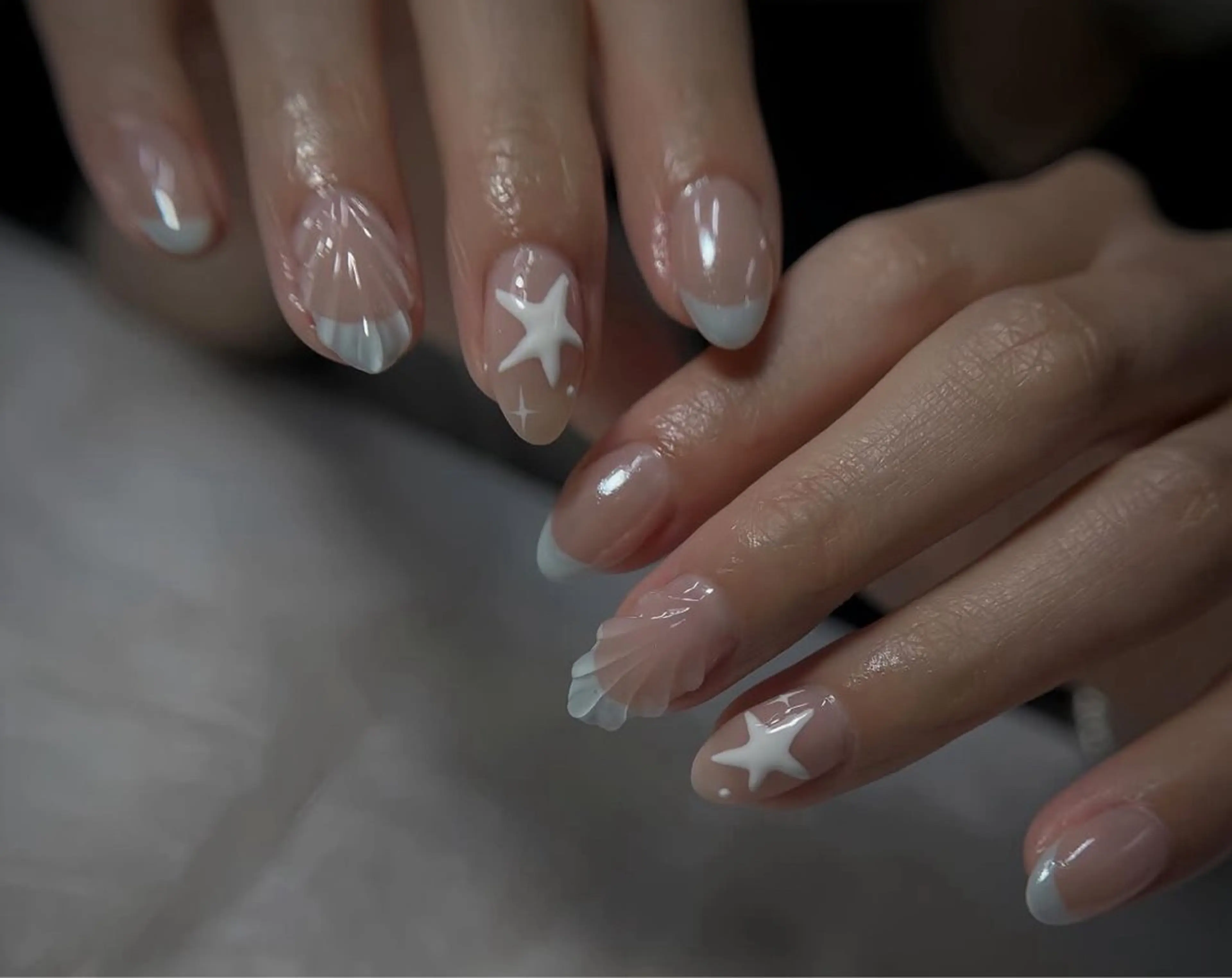 ネイル オーロラネイル フレンチネイル ジェルネイル ハロウィン キラキラネイル ハンドネイル H.baby Nail Salonのネイルデザイン