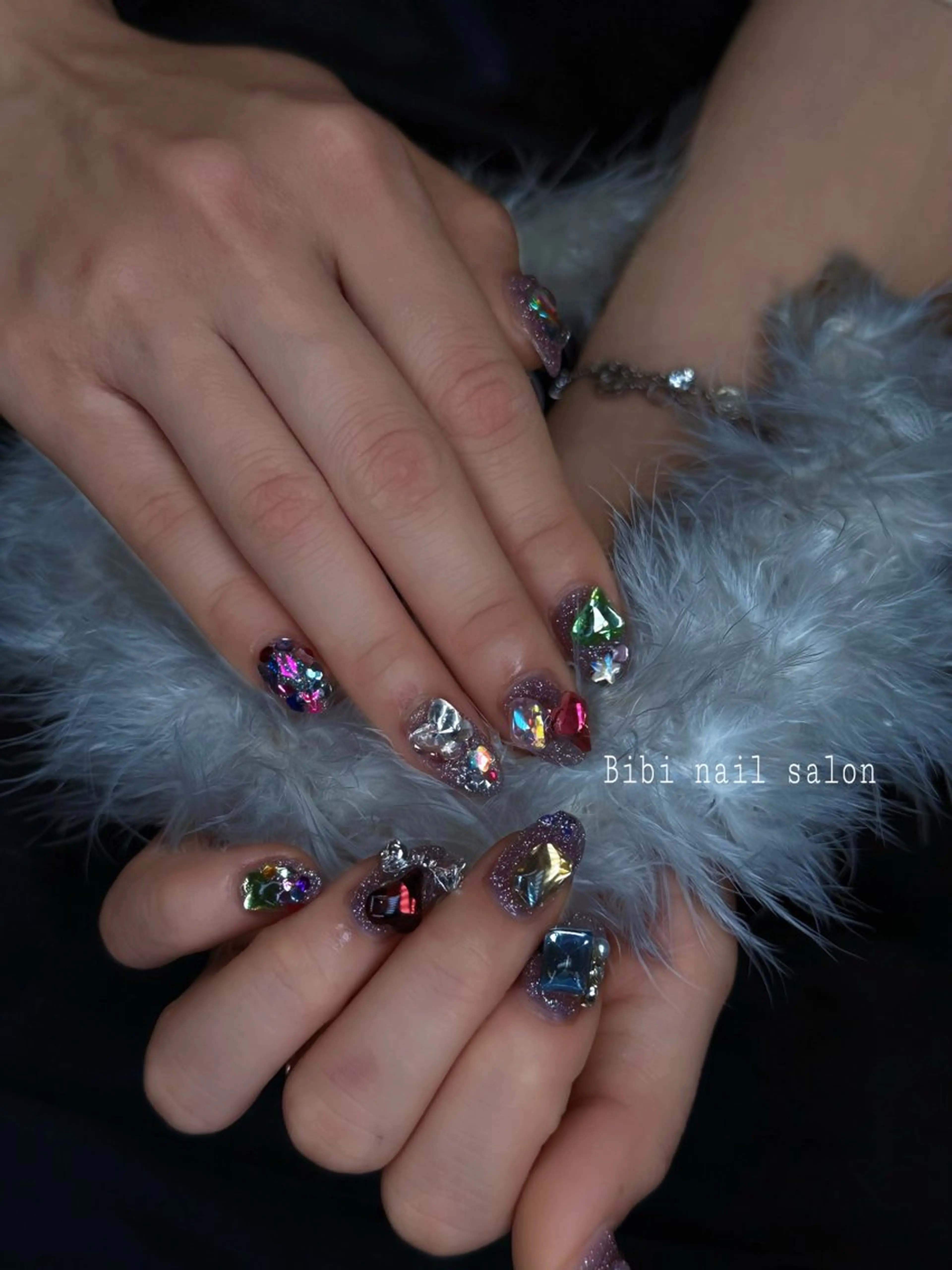 ショート ハンドネイル Bibi beauty spa Osaka所属・Bibi nail Osakaのネイルデザイン