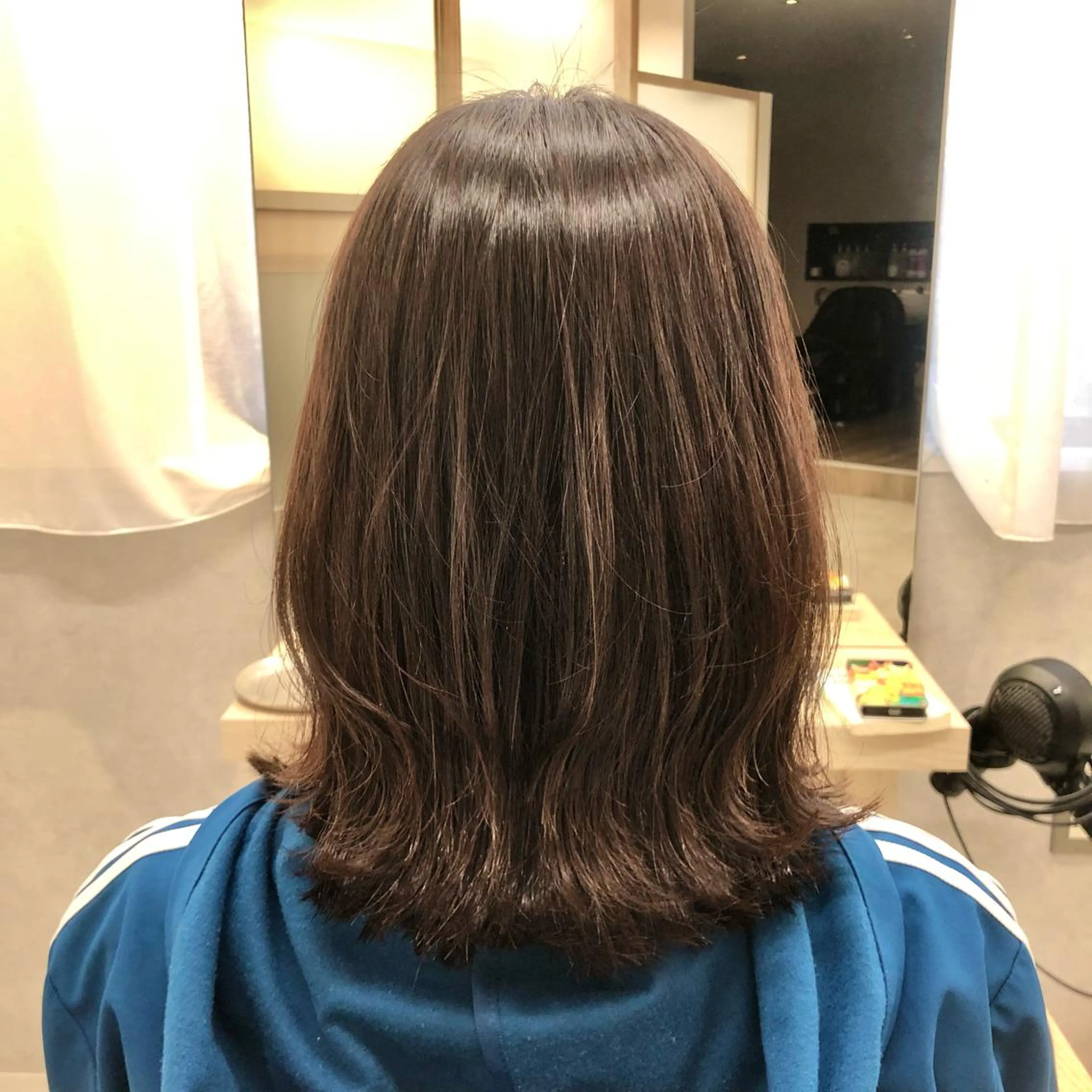 セミロング 外ハネヘア カット ヘアカラー 縮毛矯正 トリートメント ヘッドスパ sho-go /tocca船橋南口のヘアスタイル