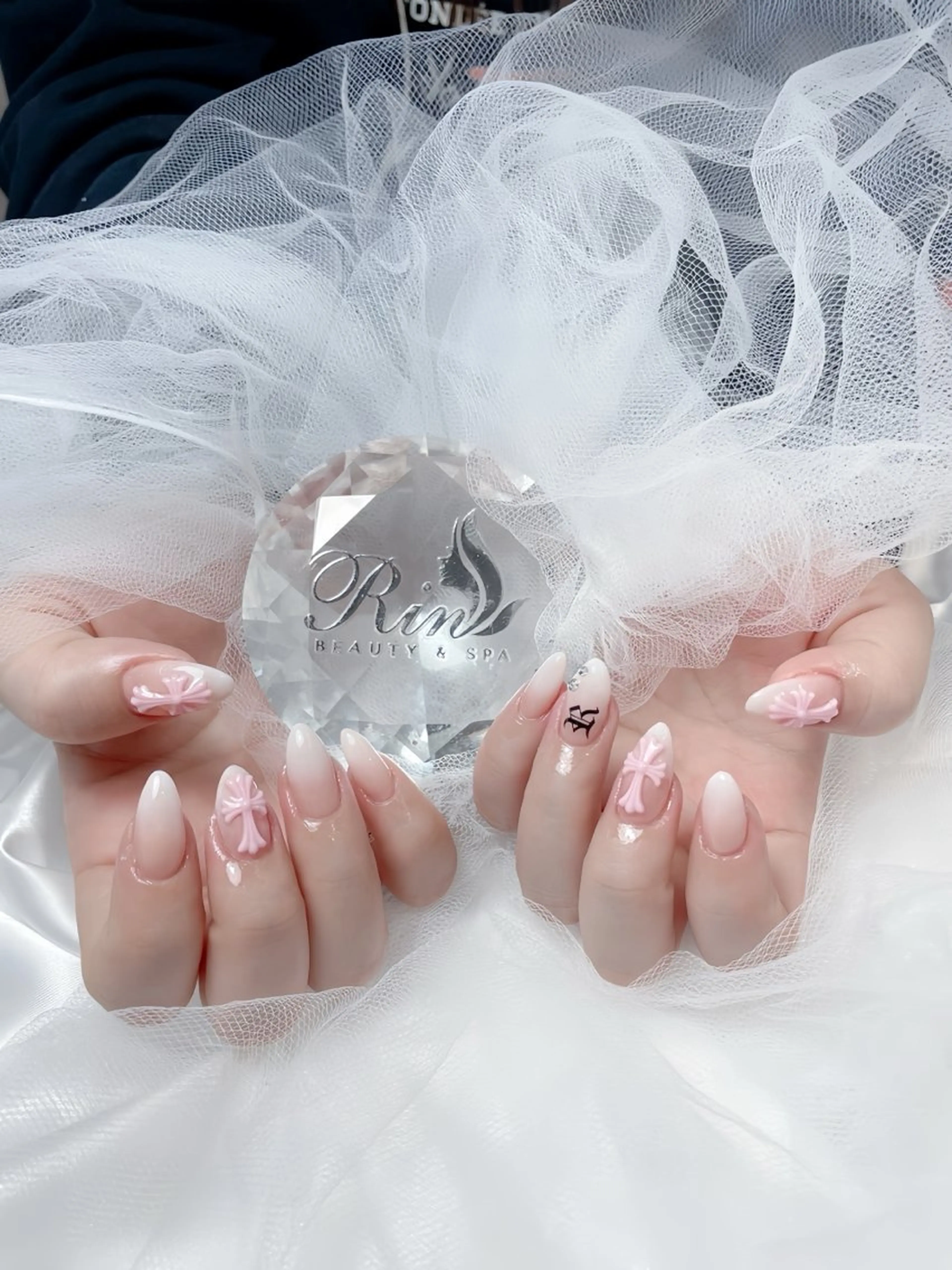 ネイル ボルドー フレンチネイル グラデーション キラキラネイル 韓国ネイル ハンドネイル Rin Nail Shinokuboのネイルデザイン