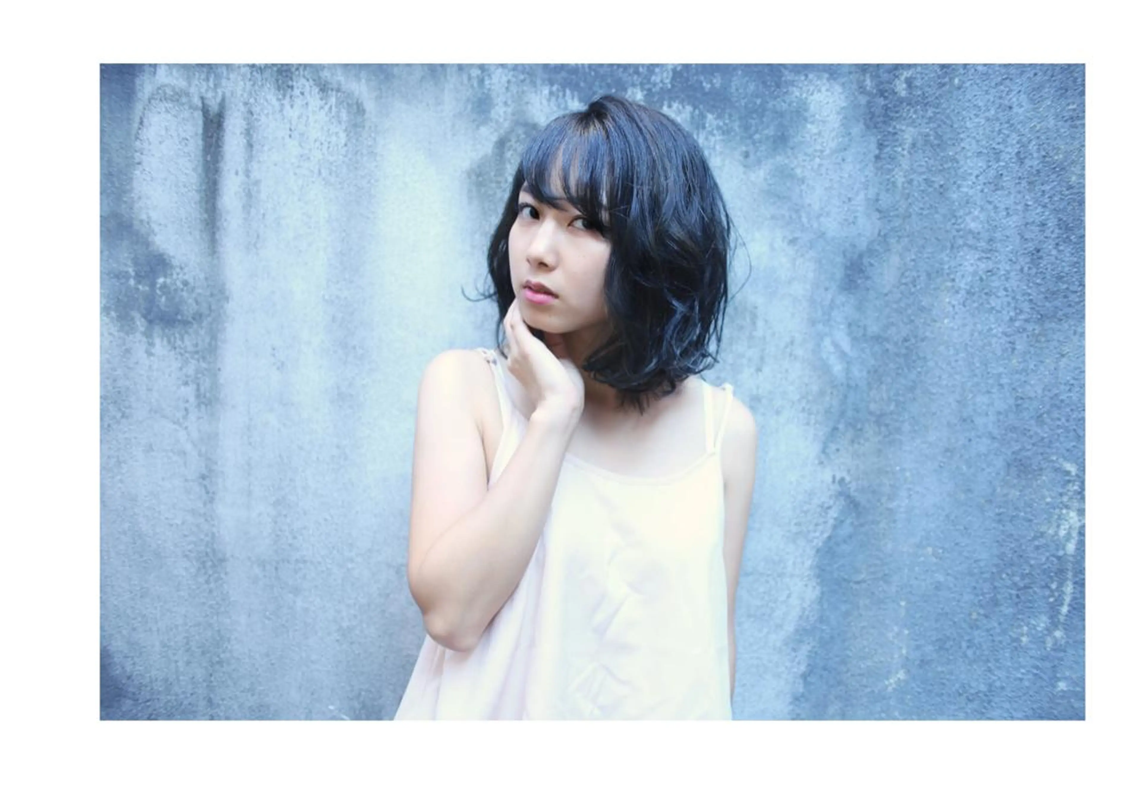 ショート カラー ブルーカラー ブルージュ vato マンツーマンサロンのヘアスタイル