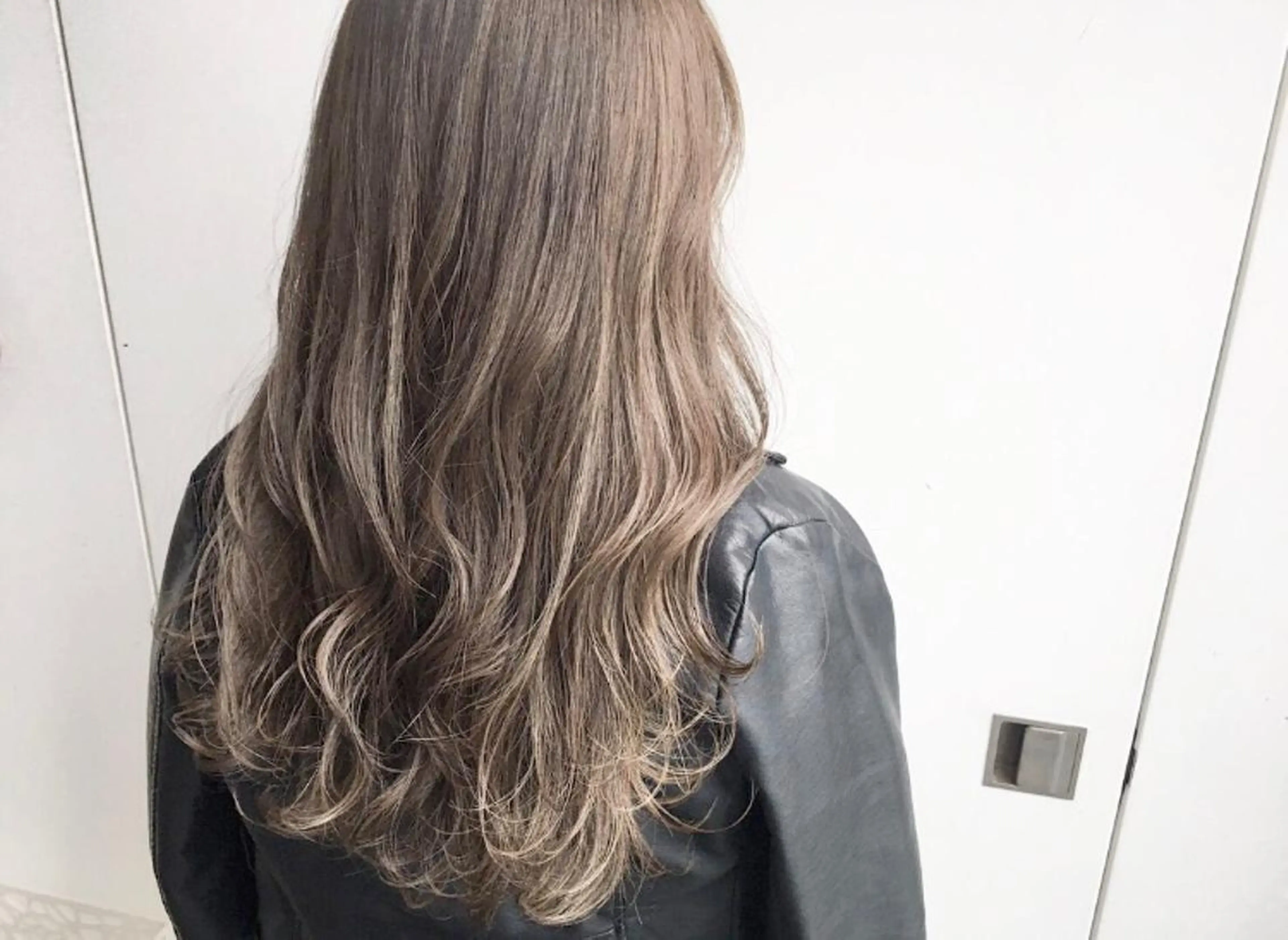 ロング カラー 外国人風カラー 髪質改善サロン 心斎橋ARCHEのヘアスタイル