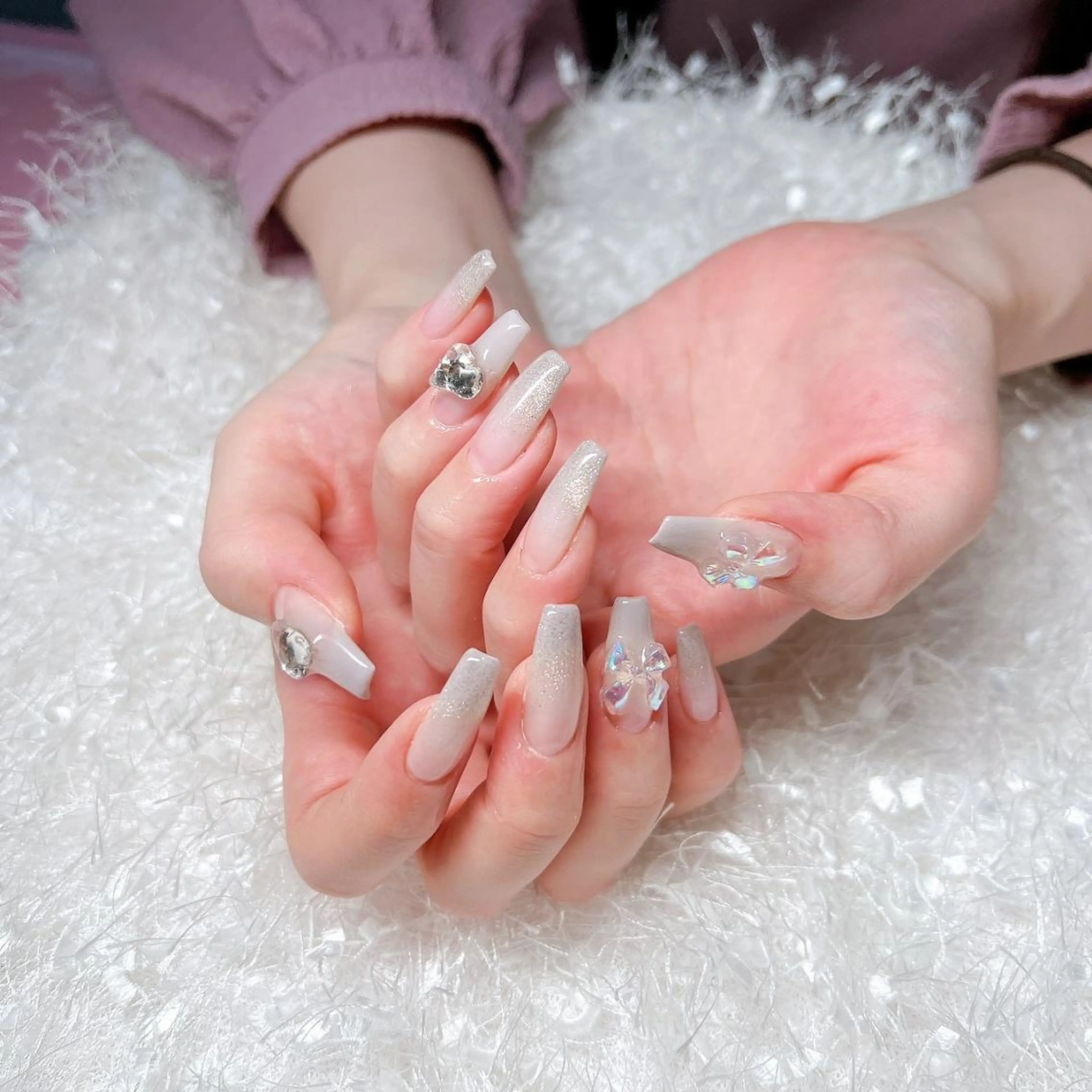 ネイル オーロラネイル 長さ出し フレンチネイル ジェルネイル グラデーション ハンドネイル Nail&eye Belire 新宿のネイルデザイン