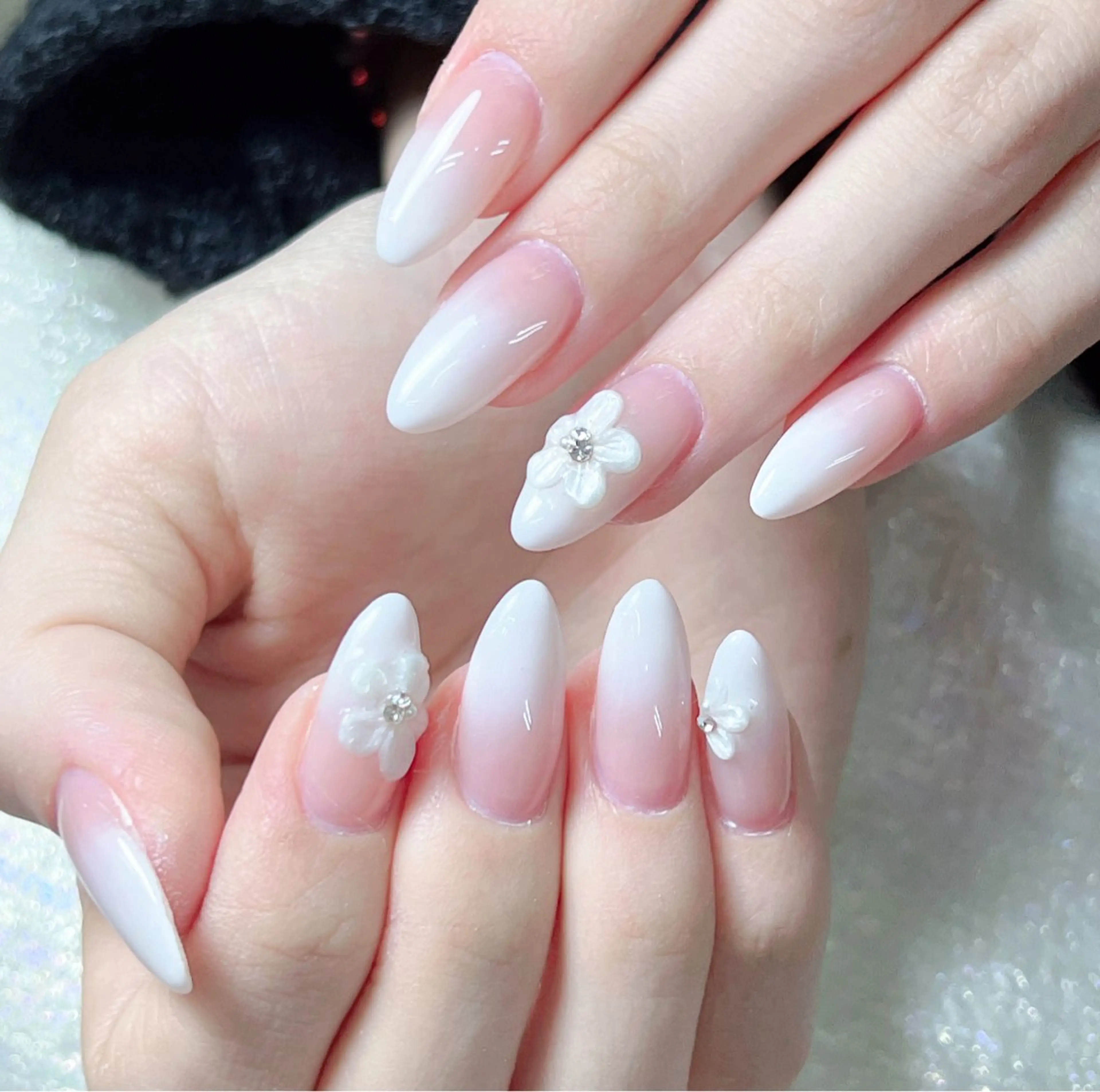 ネイル ハンドネイル Tini ANA.CHUOのネイルデザイン