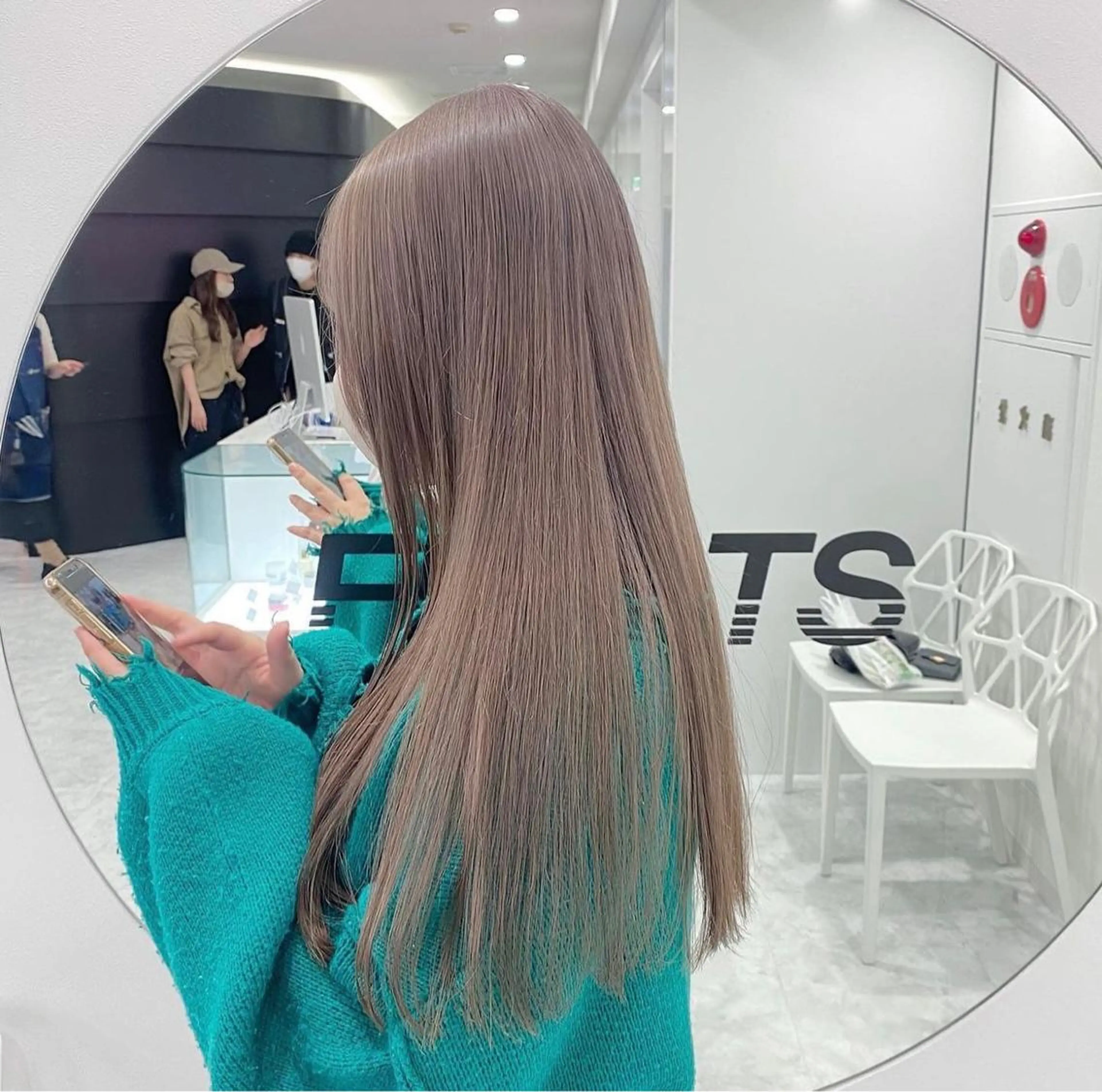 🎀ブリーチありWカラー➕3STEPトリートメント🎀ケアブリーチつき💕💕の写真