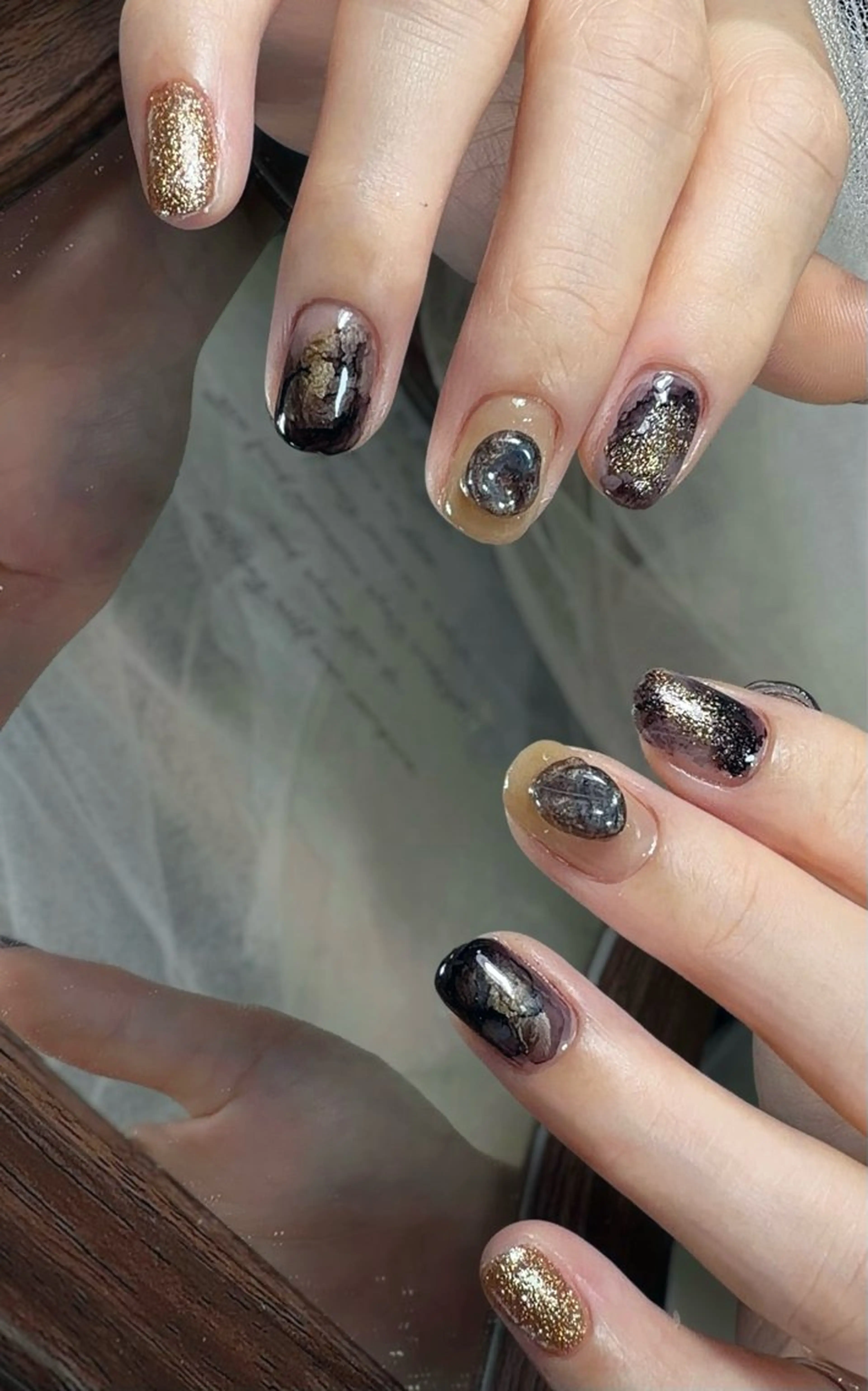 ネイル ハンドネイル YUMI ニュアンスnailsのネイルデザイン