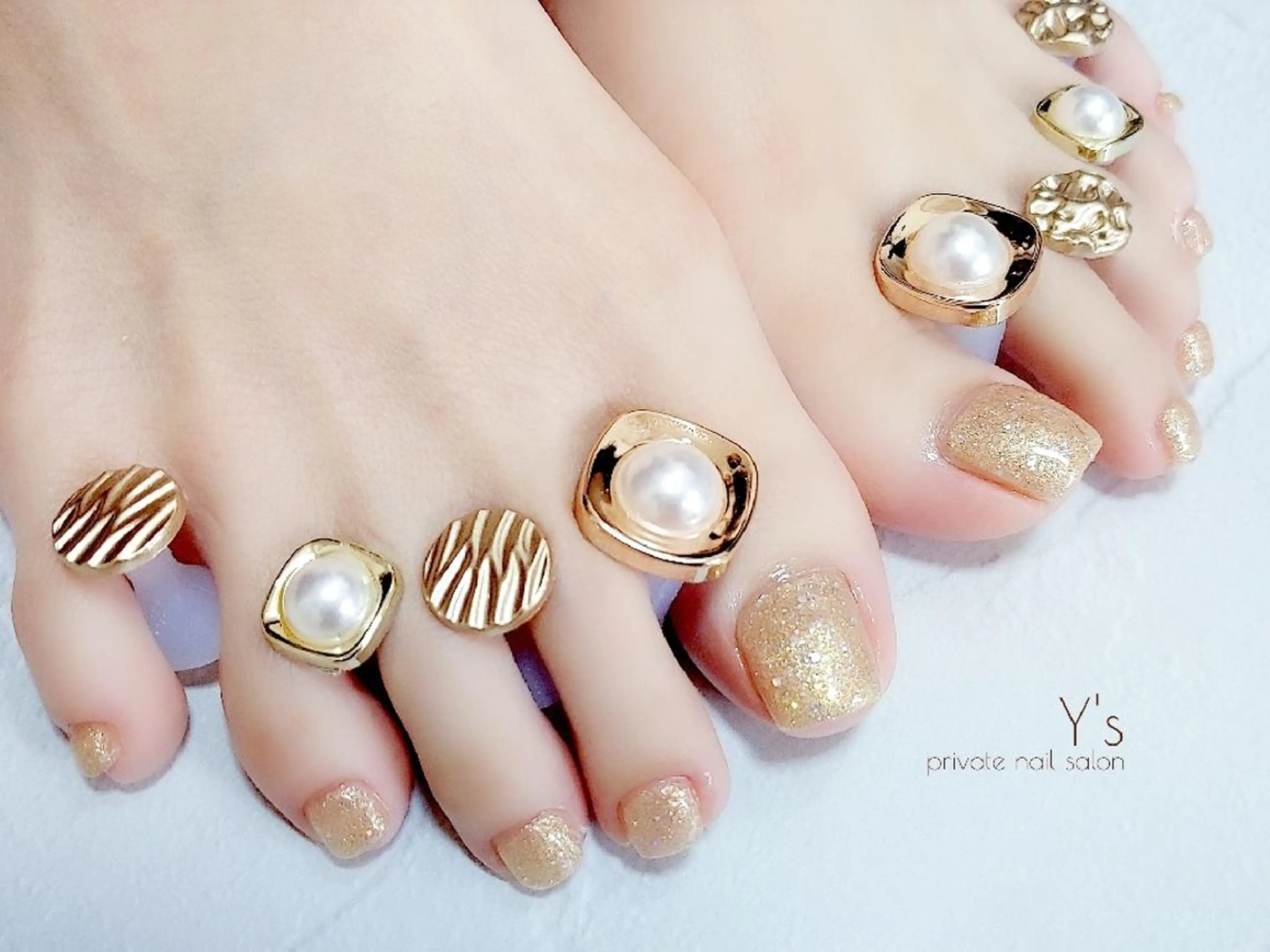 ネイル フットネイル YUMI NAGAI  のネイルデザイン