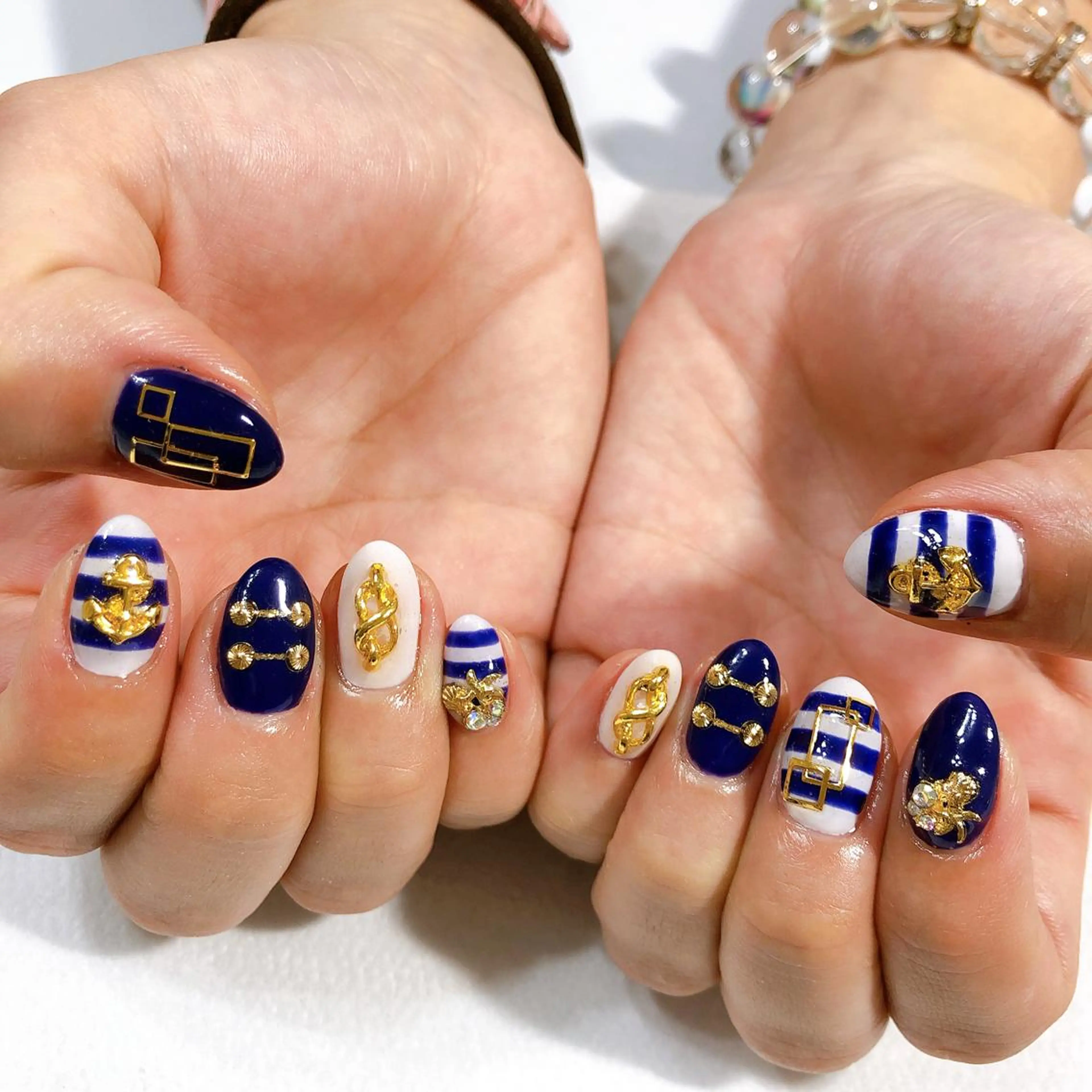 ネイル VIOLUS所属・VIOLUS 関目のネイルデザイン