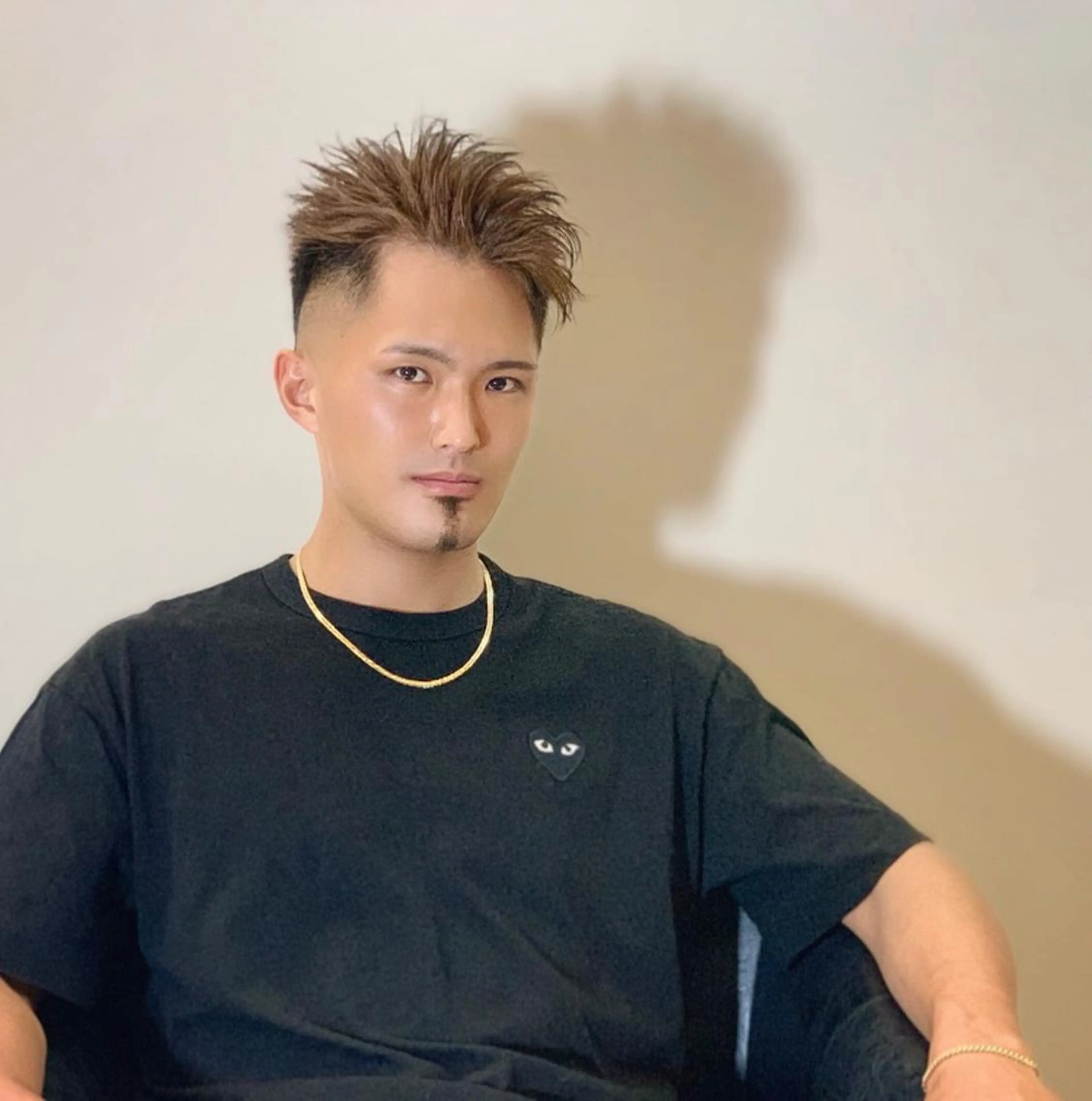 カラー メンズ フェードカット スキンフェード カット ヘアカラー トリートメント メンズ専門　井藤 雅也のヘアスタイル