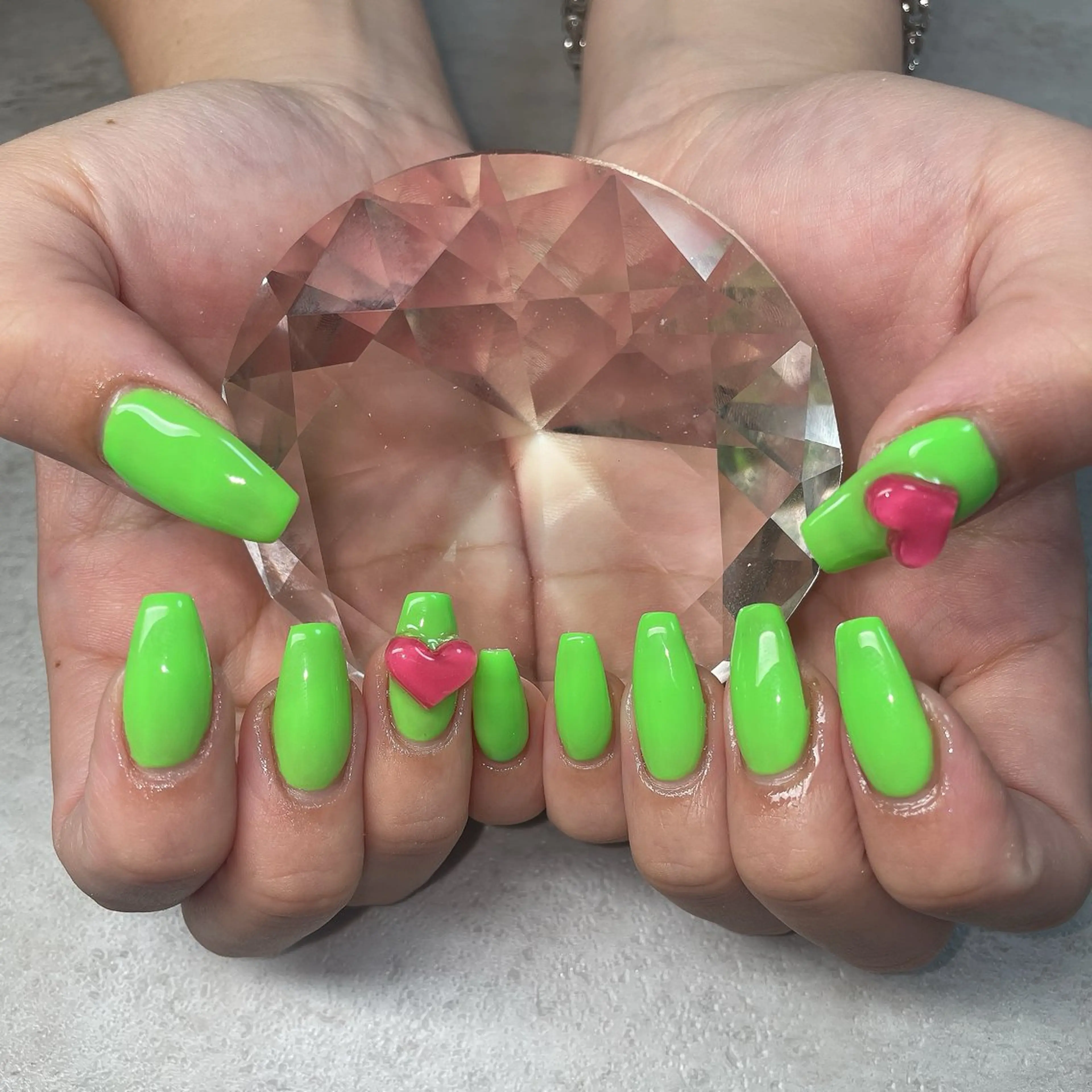 ネイル ハンドネイル One Na1lのネイルデザイン