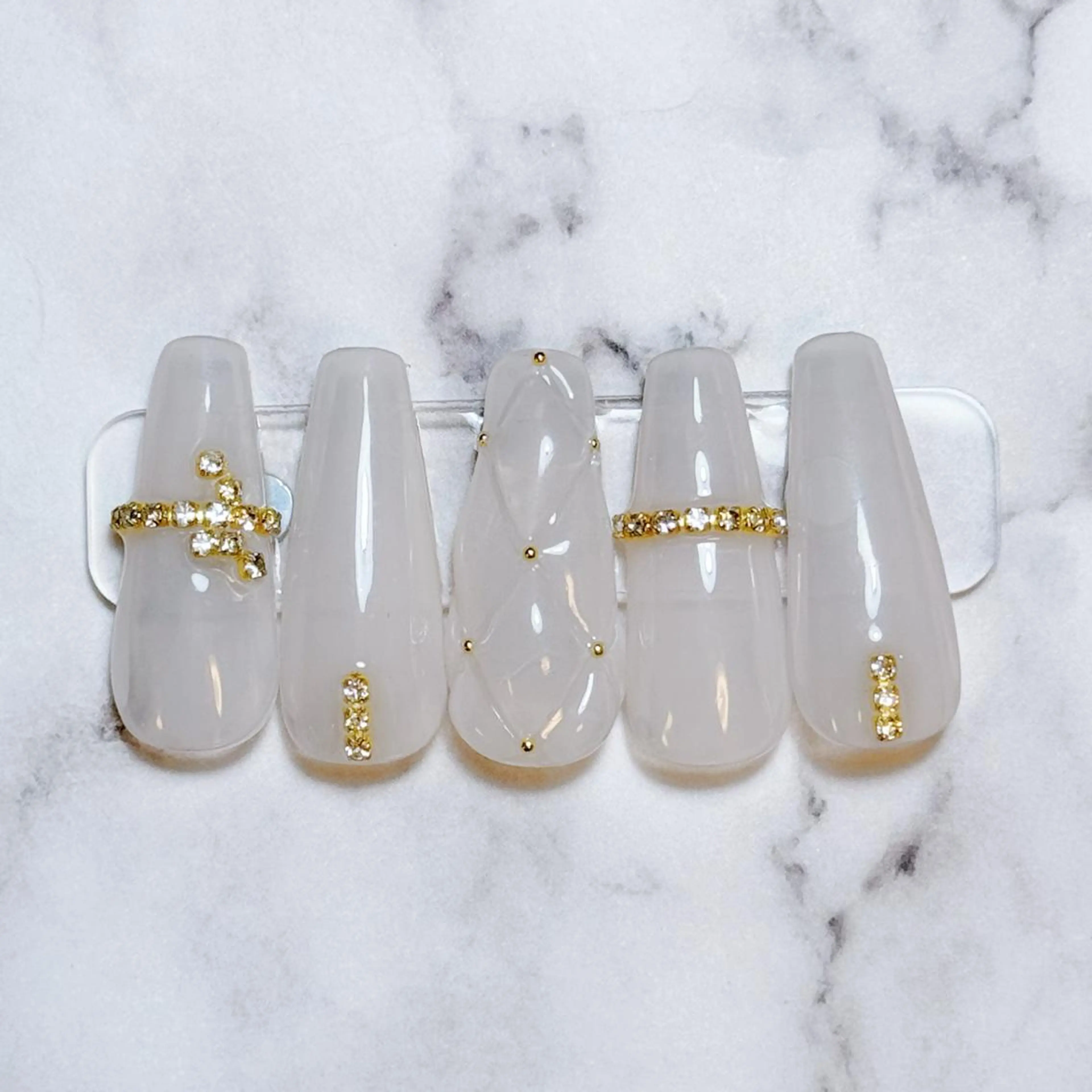 ネイル 🌈Yun nail hyejin💋のネイルデザイン