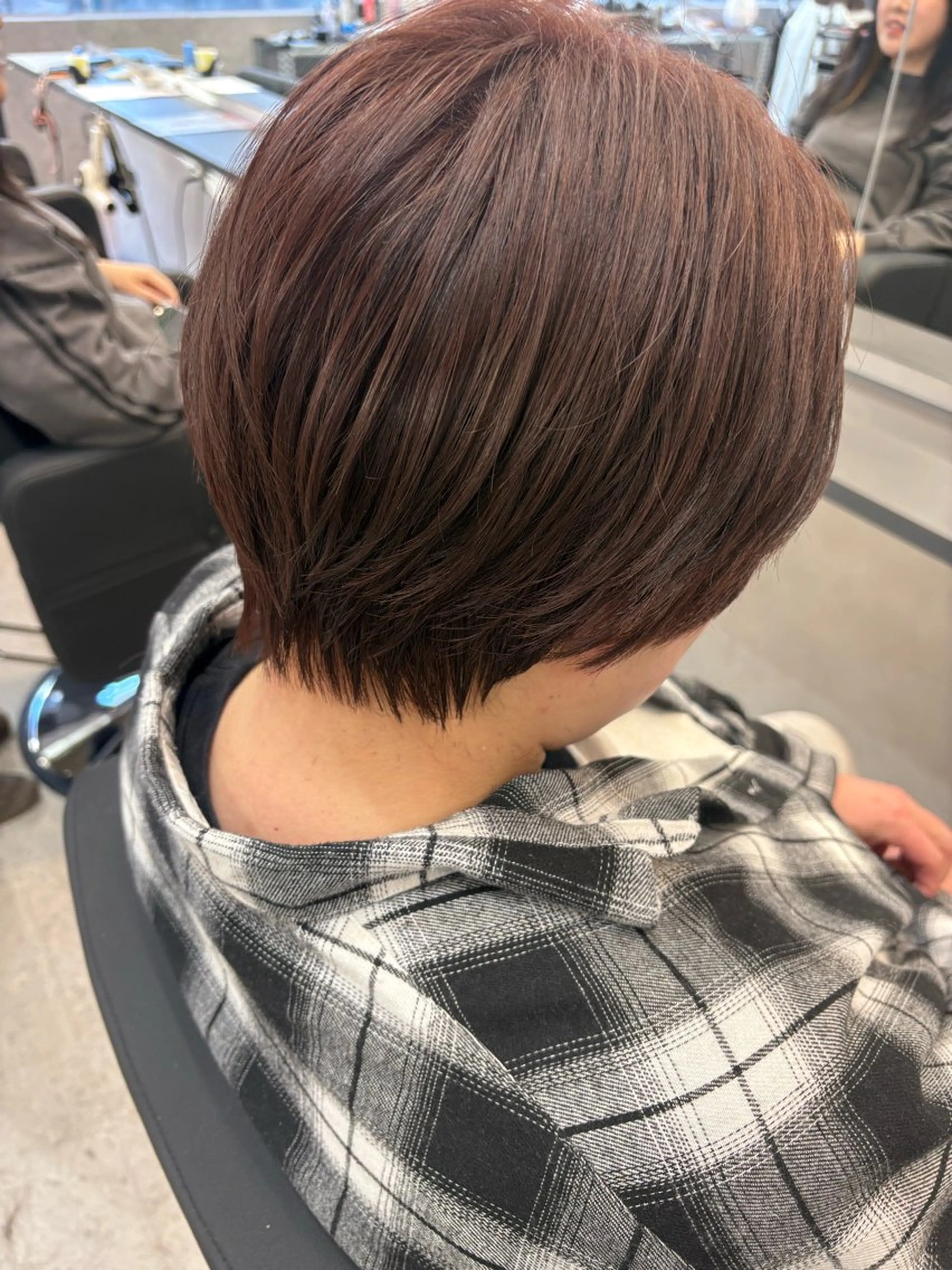 ショート カラー ショートヘア カット ヘアカラー トリートメント 大西ひなた/パーマ &メンズカット✨️のヘアスタイル