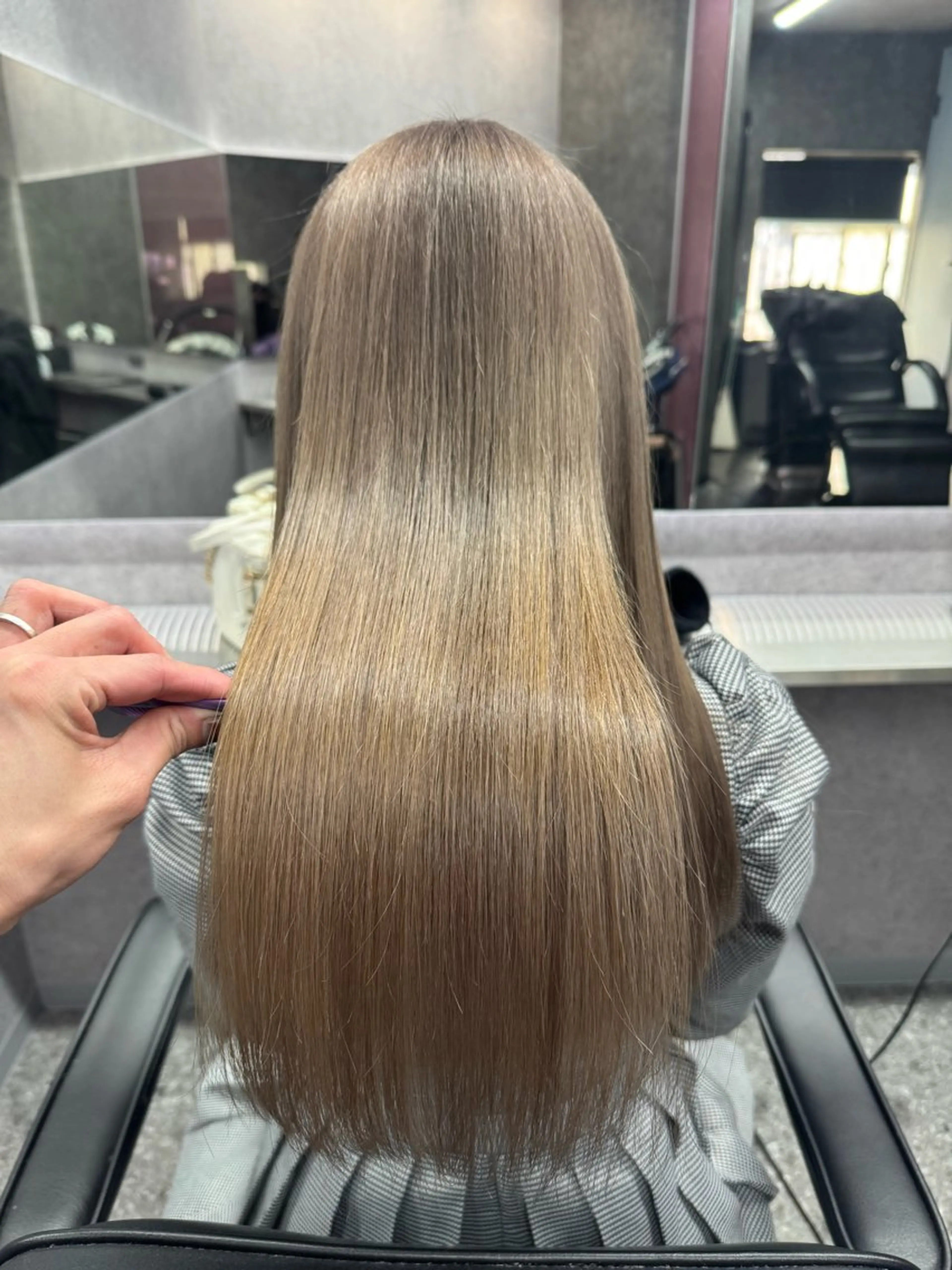 ロング カット ヘアカラー トリートメント メッシュカラー 艶髪/西尾 幸樹のヘアスタイル