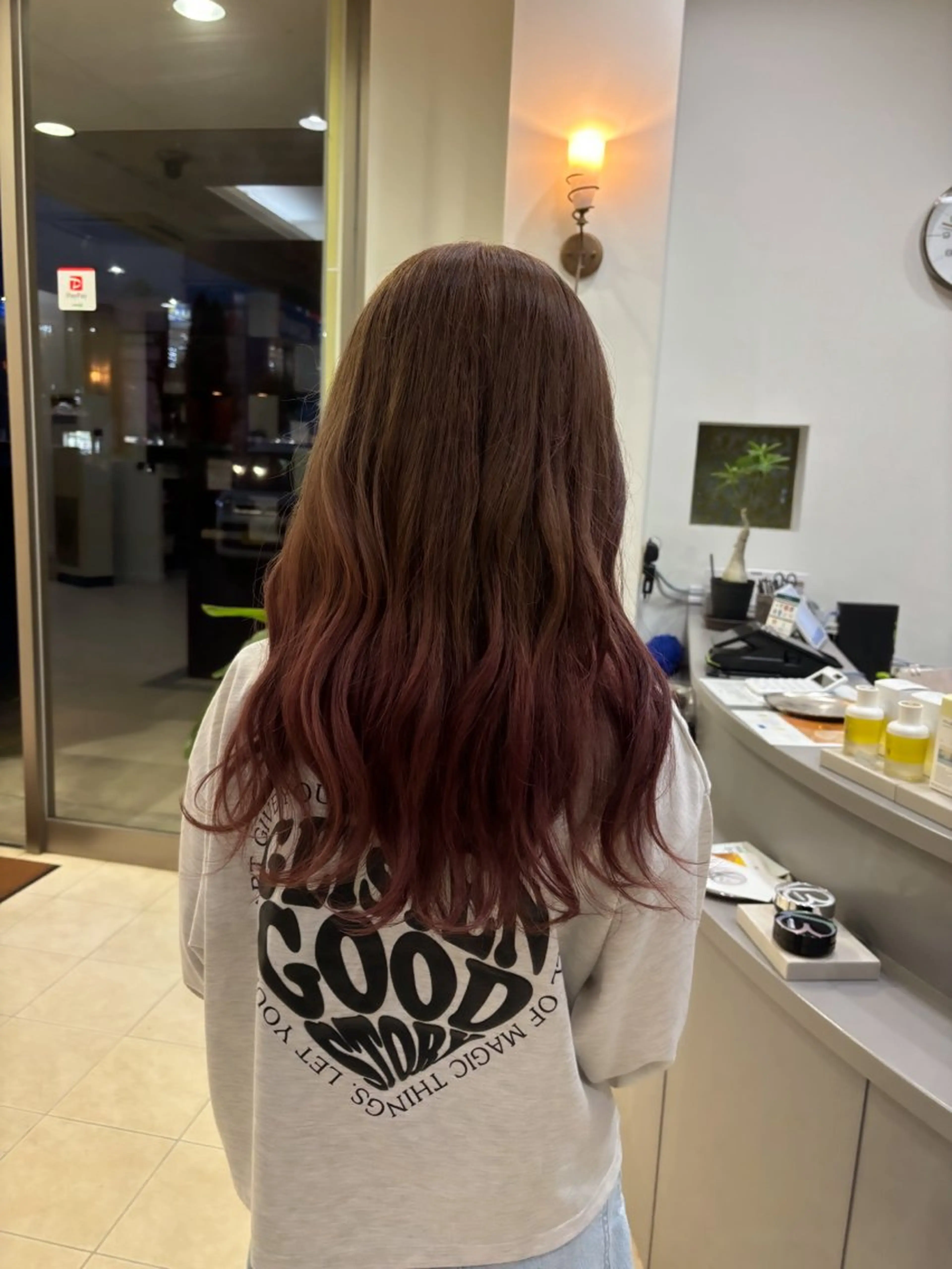 ロング alu所属・alu yuinaのヘアスタイル