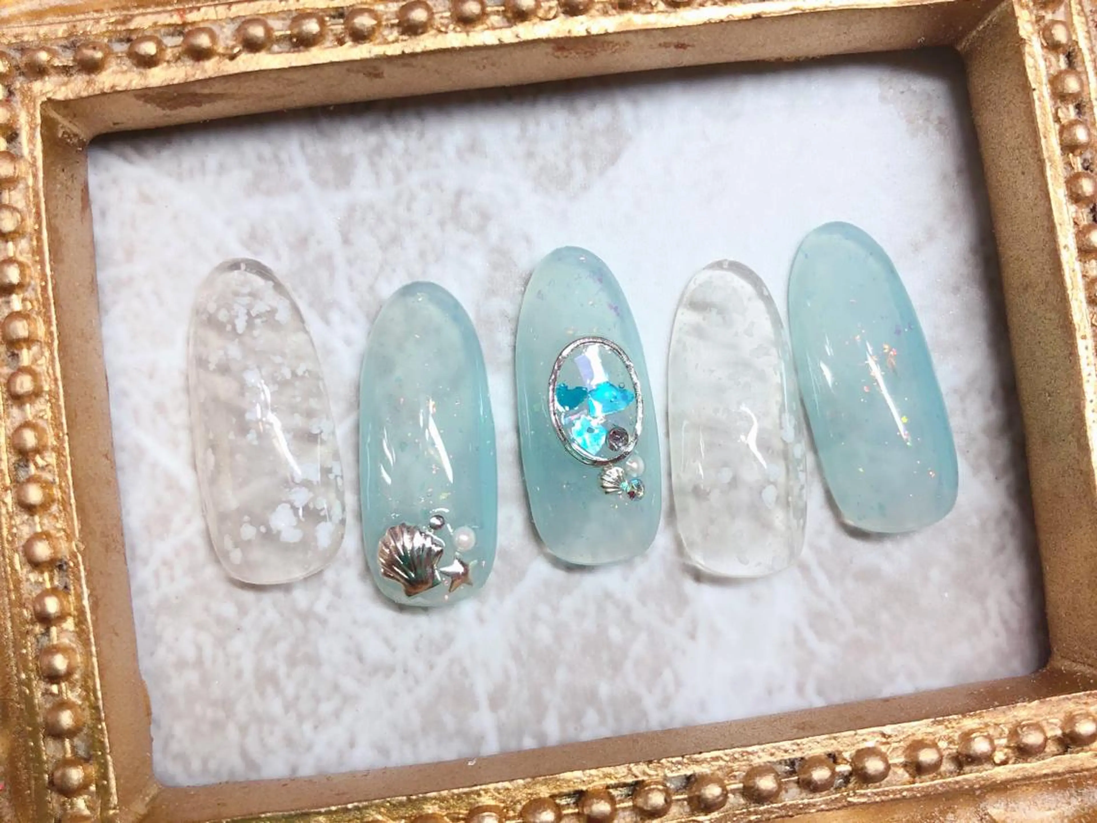 ネイル ハンドネイル マジックミラー所属・マジック ミラーのネイルデザイン