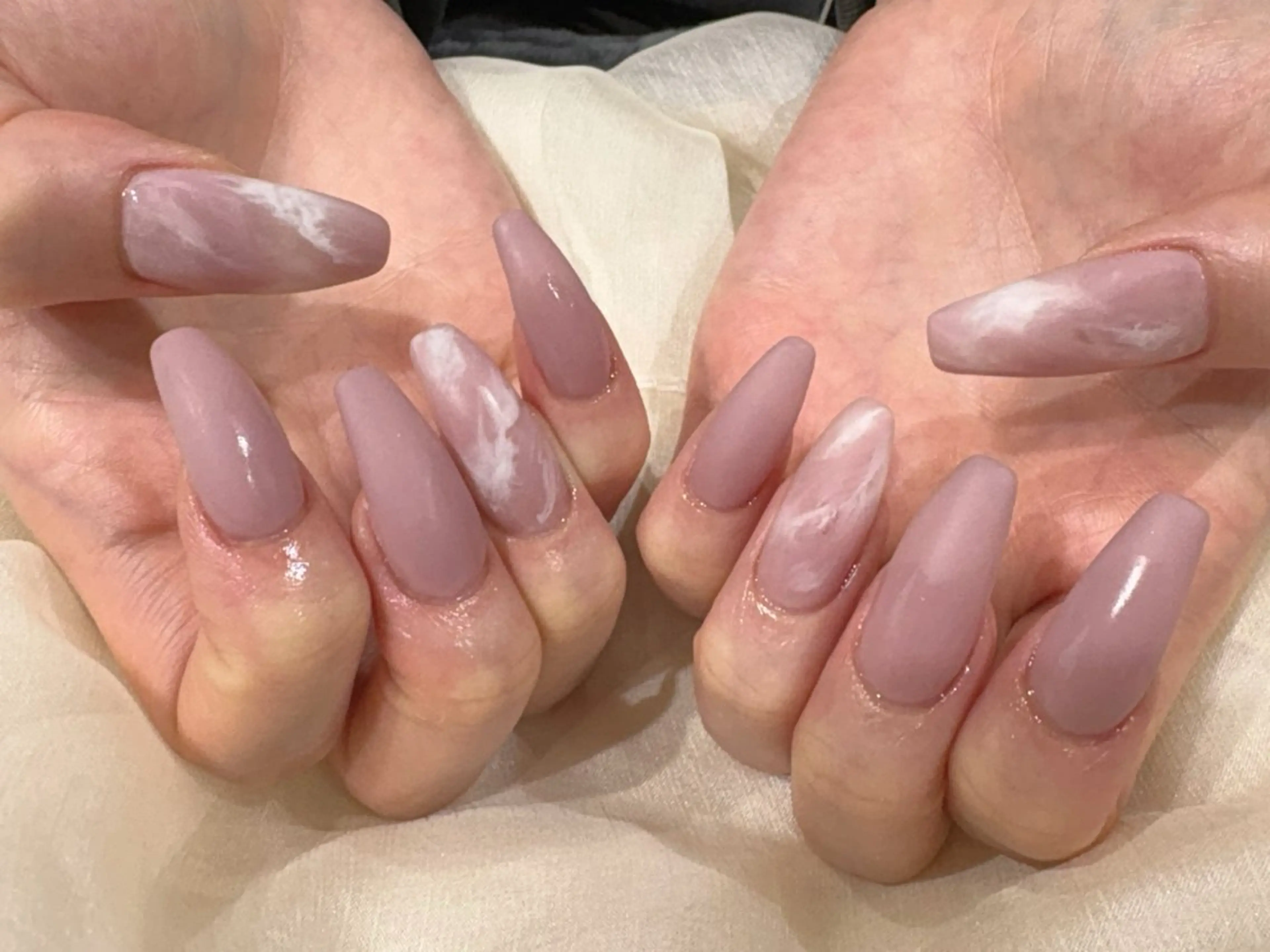 セミロング ハンドネイル Nail  R💫 naoのネイルデザイン
