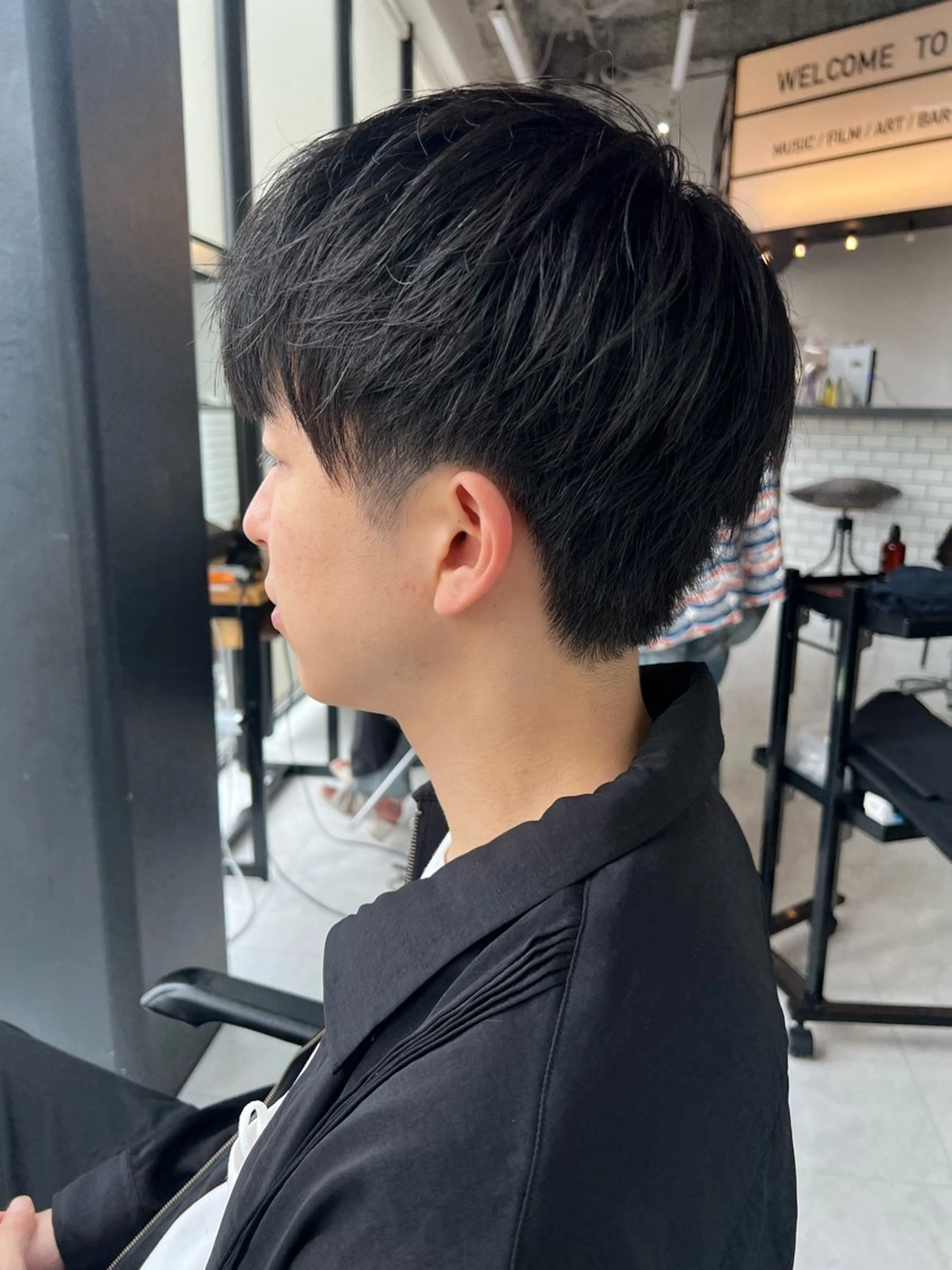 メンズ カット トリートメント ダブルカラー寒色系 ボリューム改善ハヤトのヘアスタイル