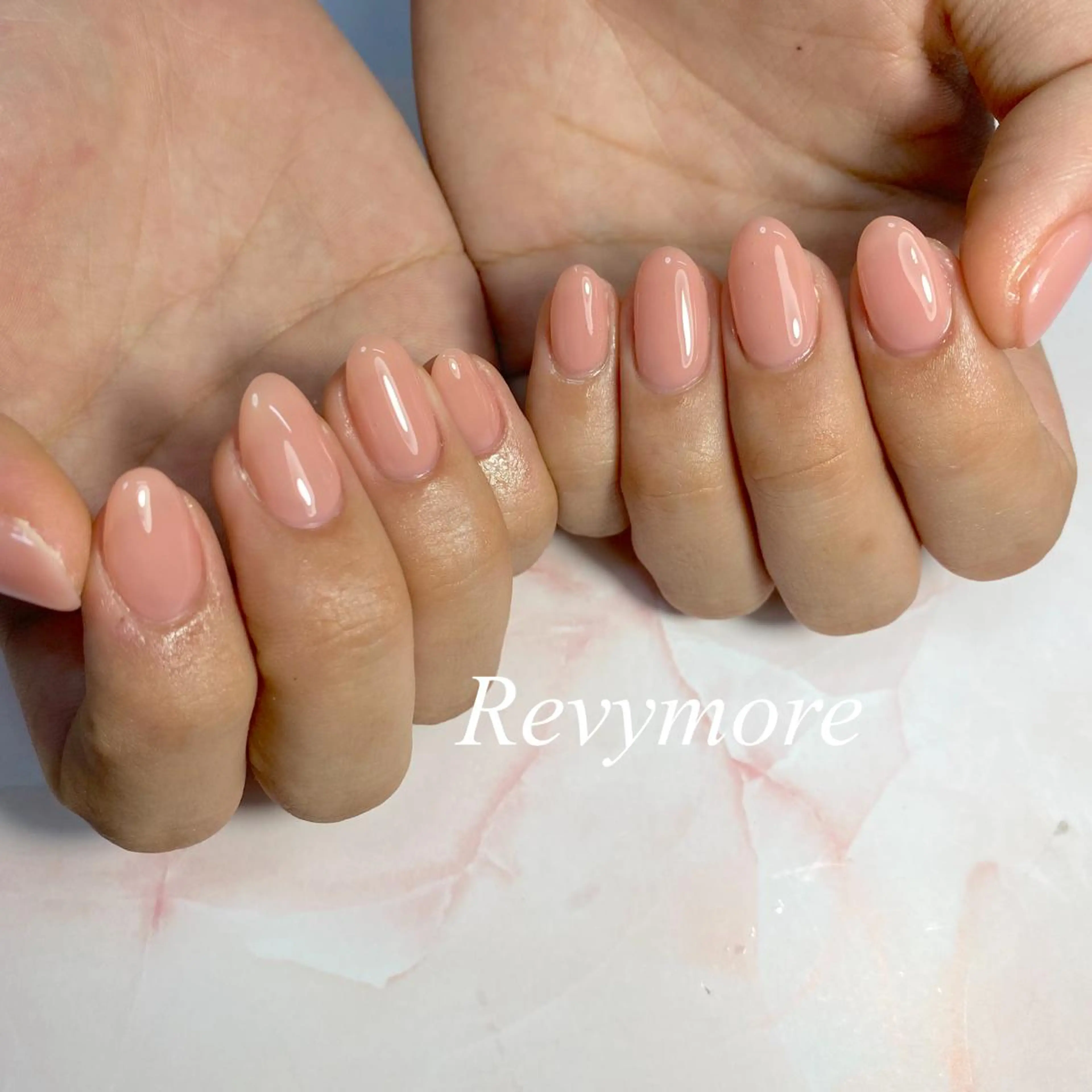 ショート ネイル クリアネイル ジェルネイル ワンカラーネイル ピンク シンプルネイル nail salon Revymore所属・nail salon Revymoreのネイルデザイン