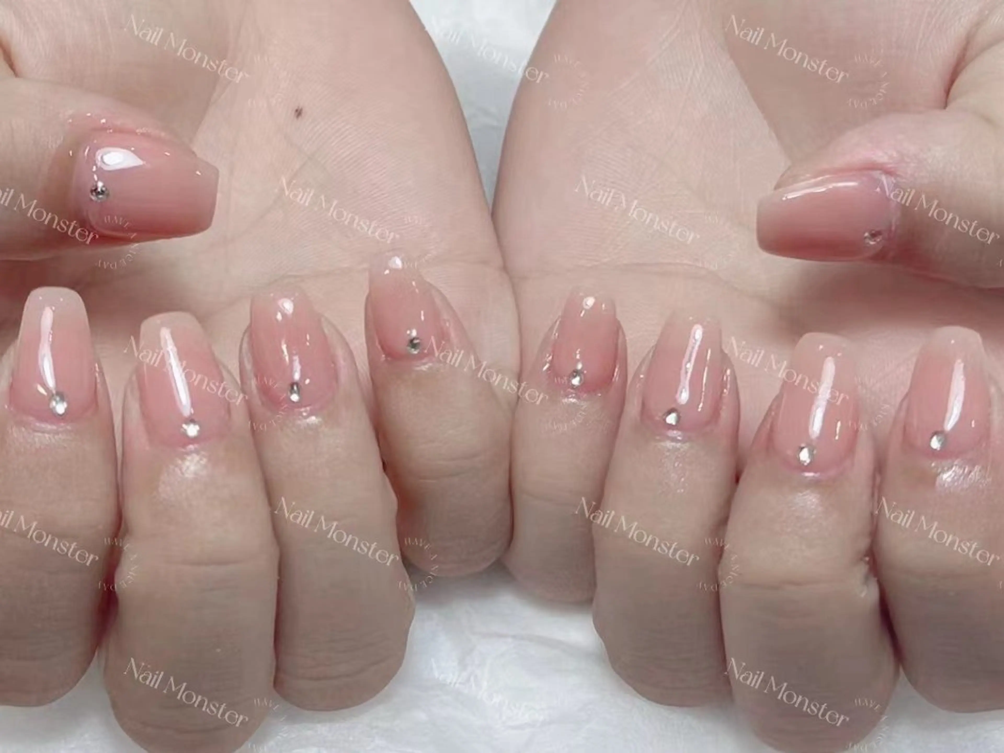 ネイル ストーンネイル ハンドネイル yu ri 🌹のネイルデザイン