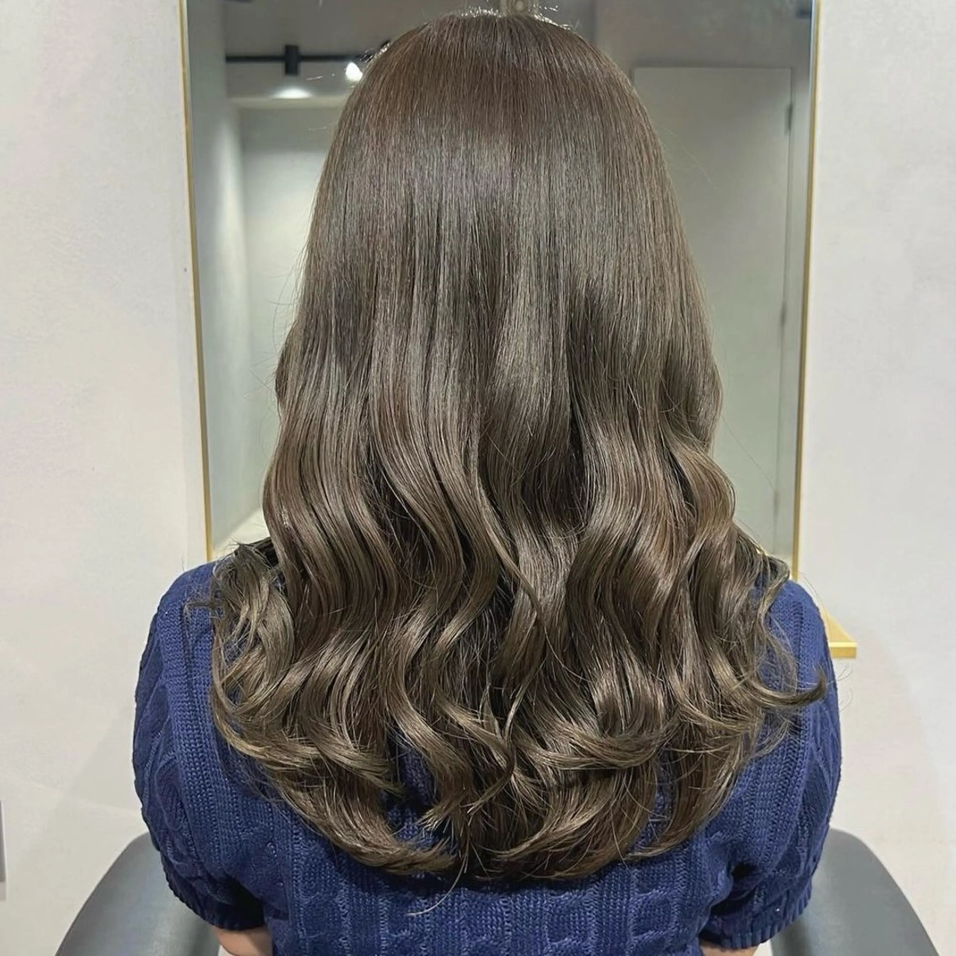ロング カラー akane/ベージュ /オリーブ/ブラウンのヘアスタイル
