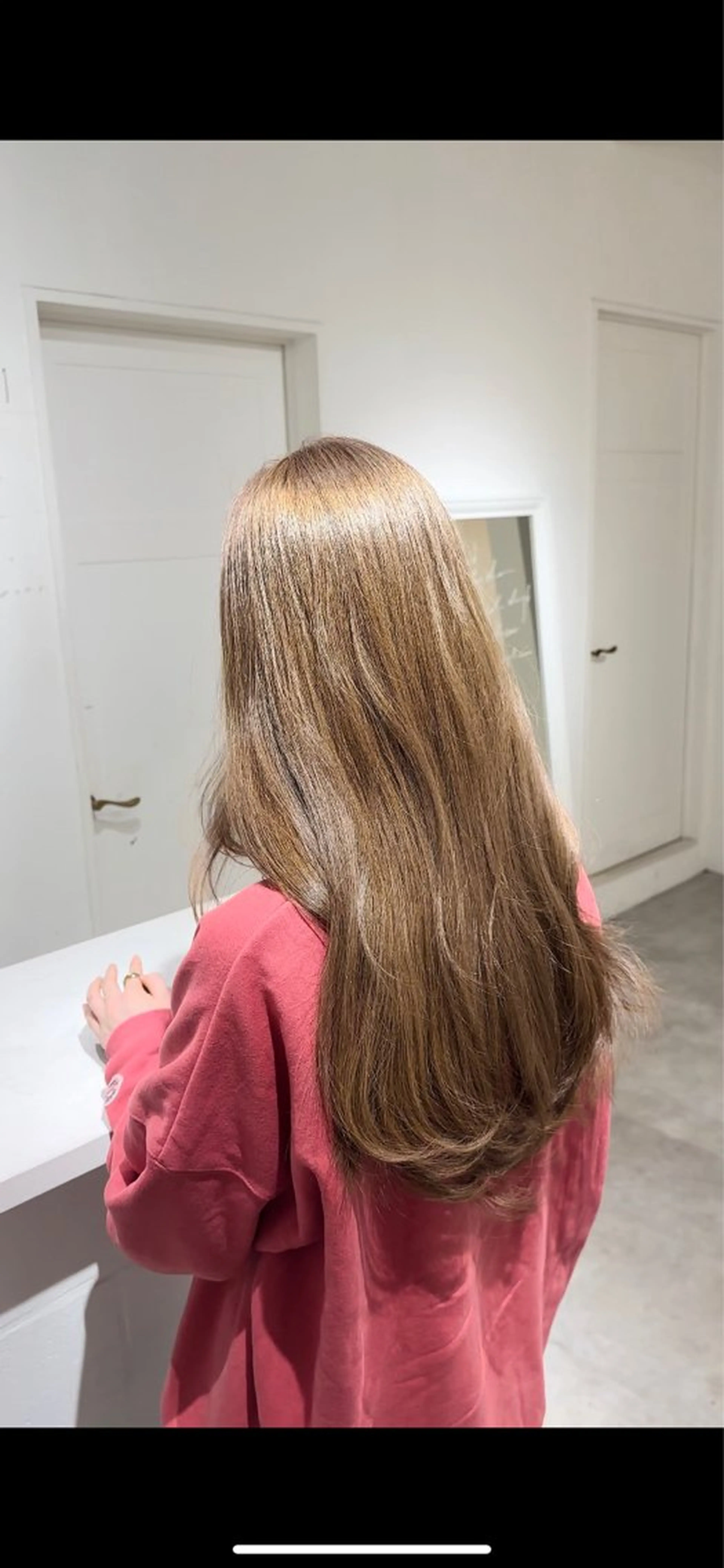 ロング カラー ブリーチ 鳴海 稜真のヘアスタイル