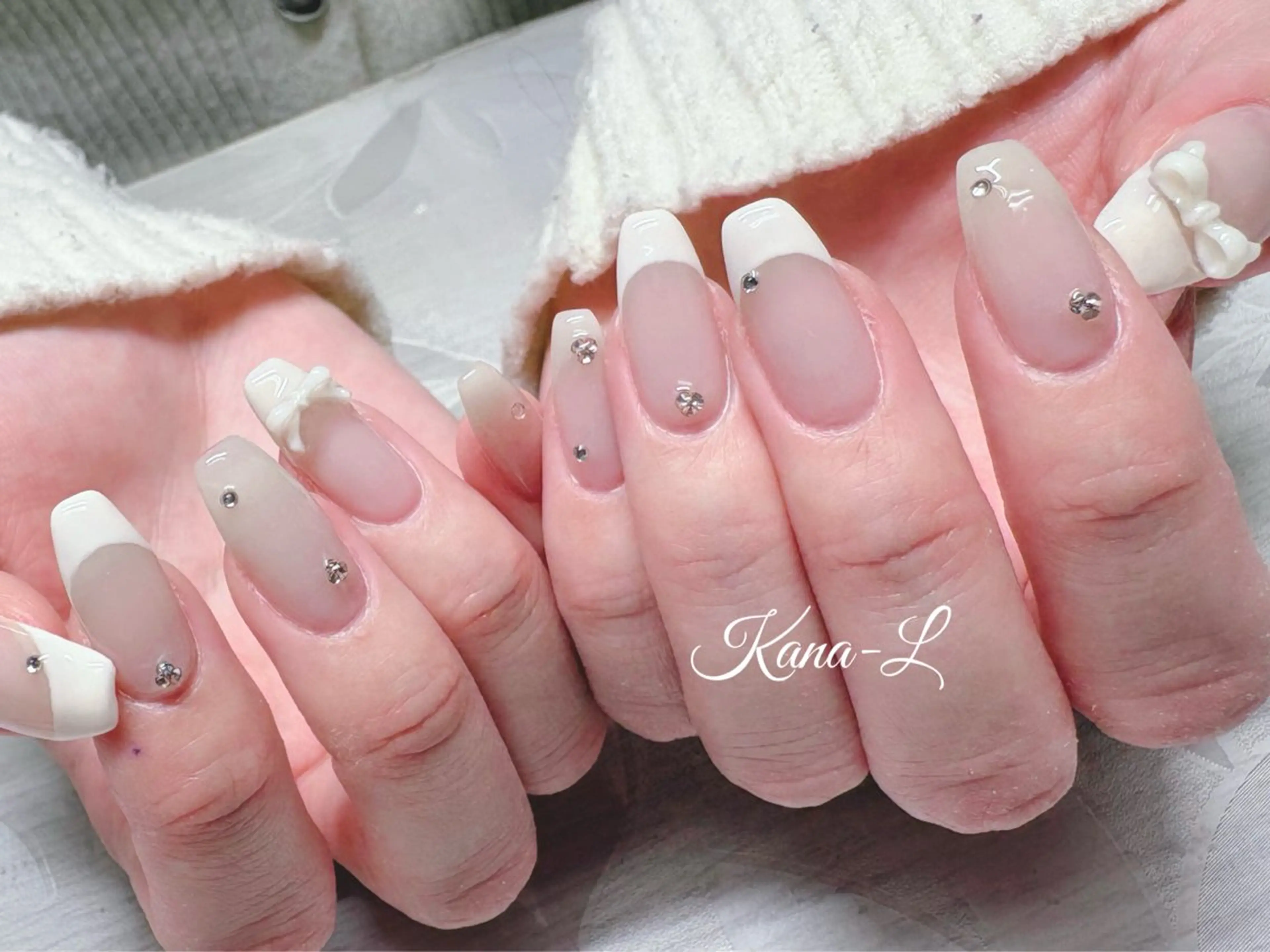 ネイル 芦辺 香奈のネイルデザイン