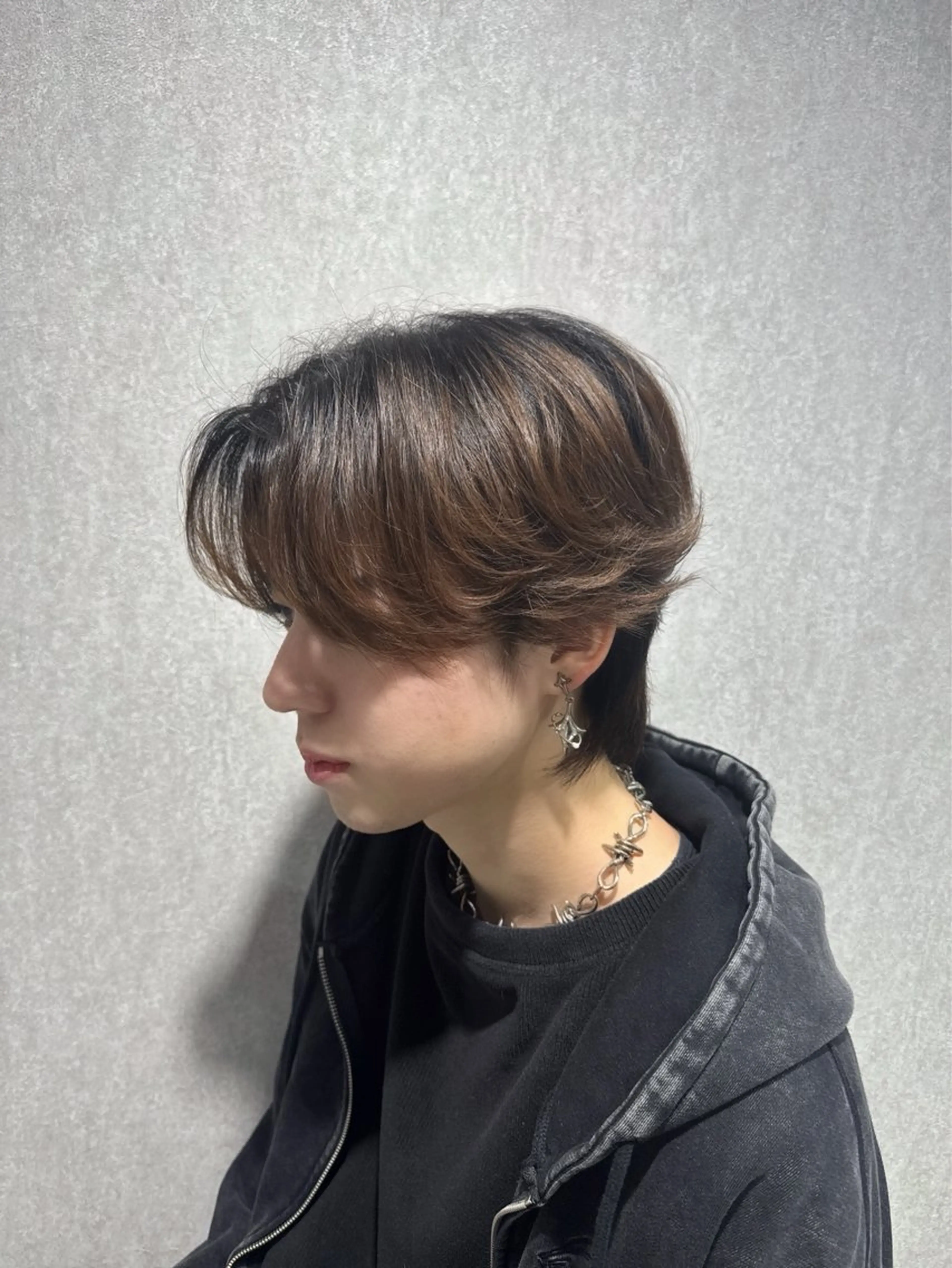 メンズ センターパート メンズウルフカット ウルフカット 曲がる縮毛/カルマパ ーマ/池袋/横村大全のヘアスタイル