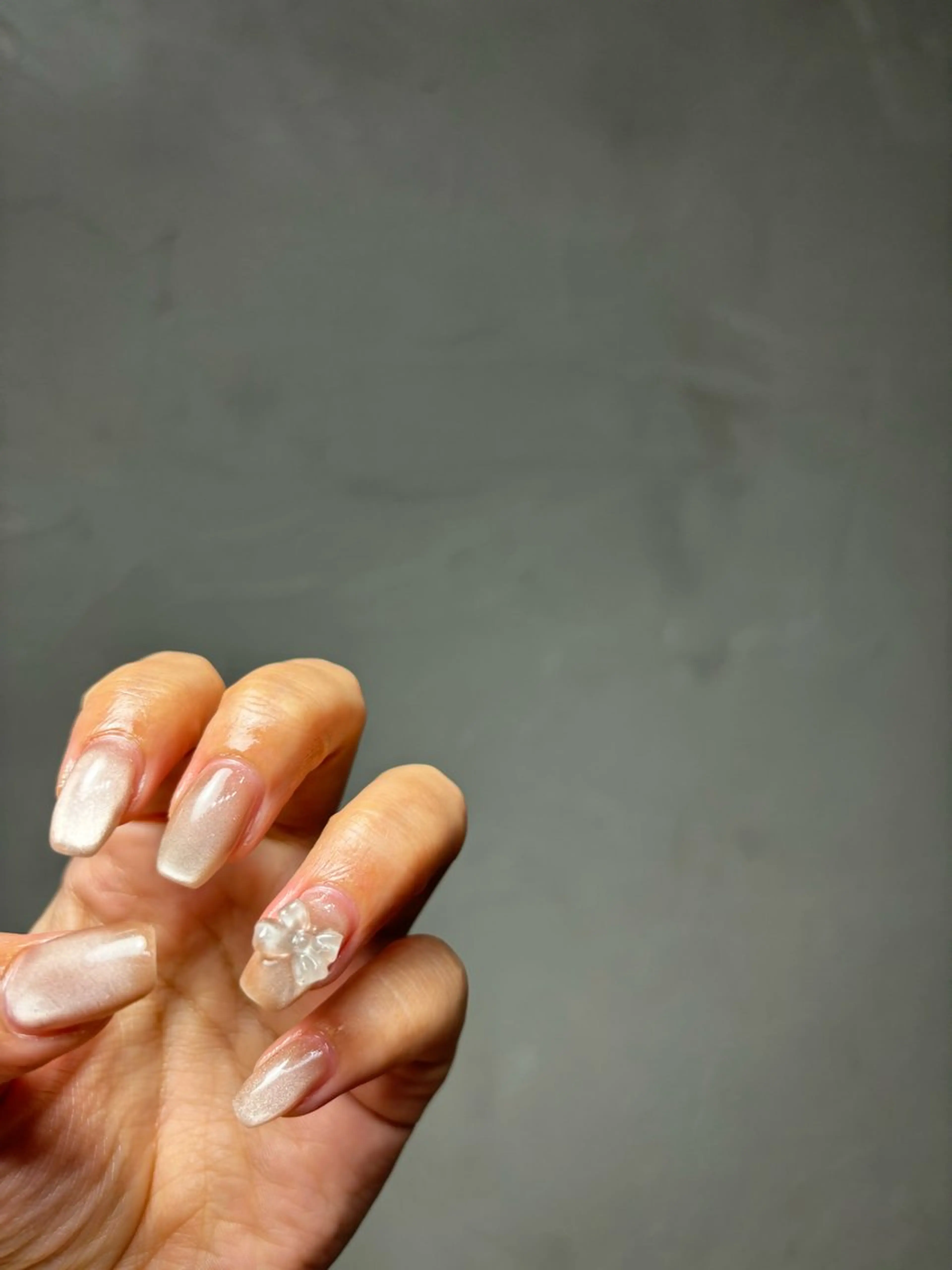 ネイル クリアネイル リボン nail atelier hiton所属・nailist 朱音のネイルデザイン
