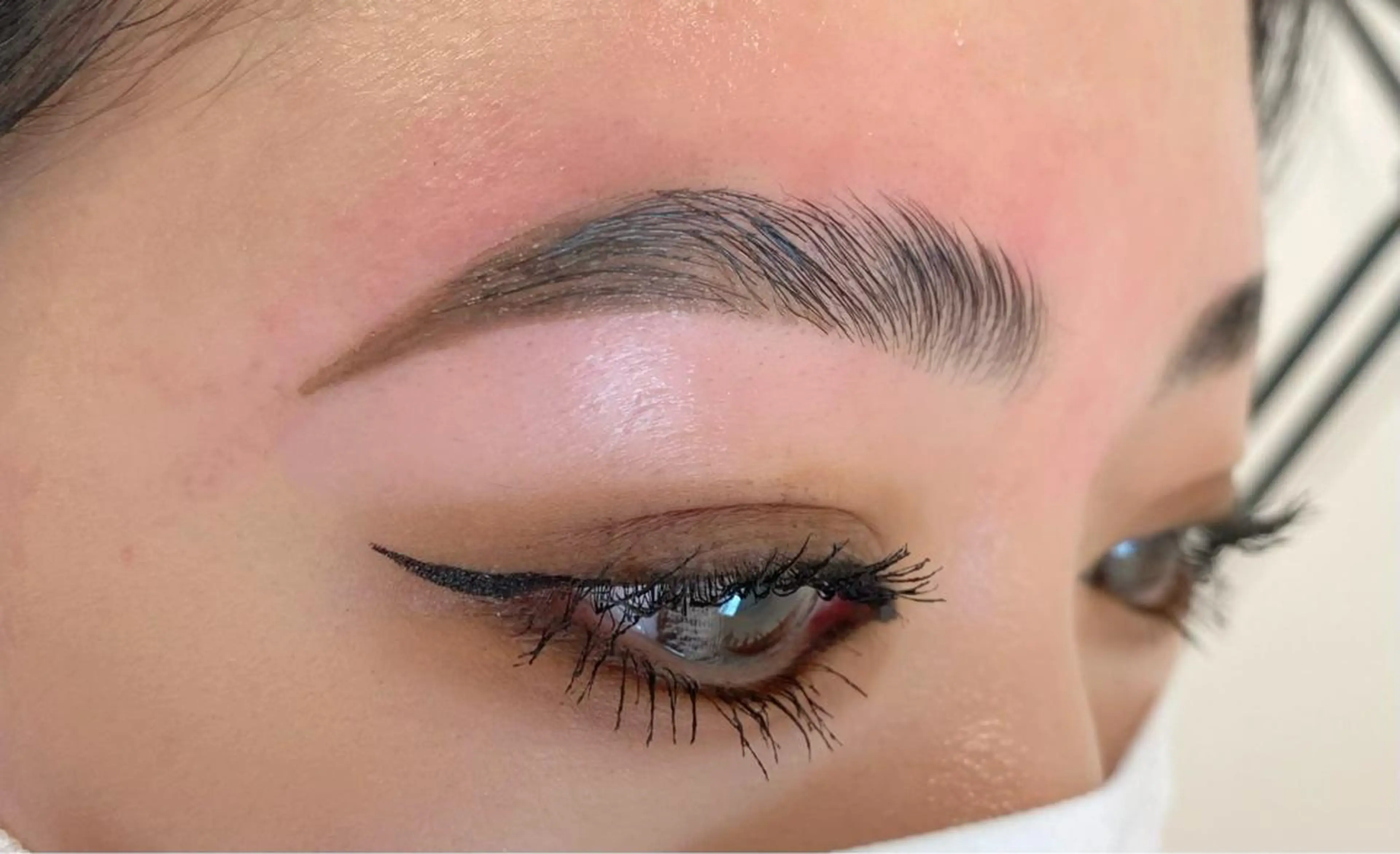 アイブロウ eyelash Zen🌼AMIのマツエク・マツパデザイン