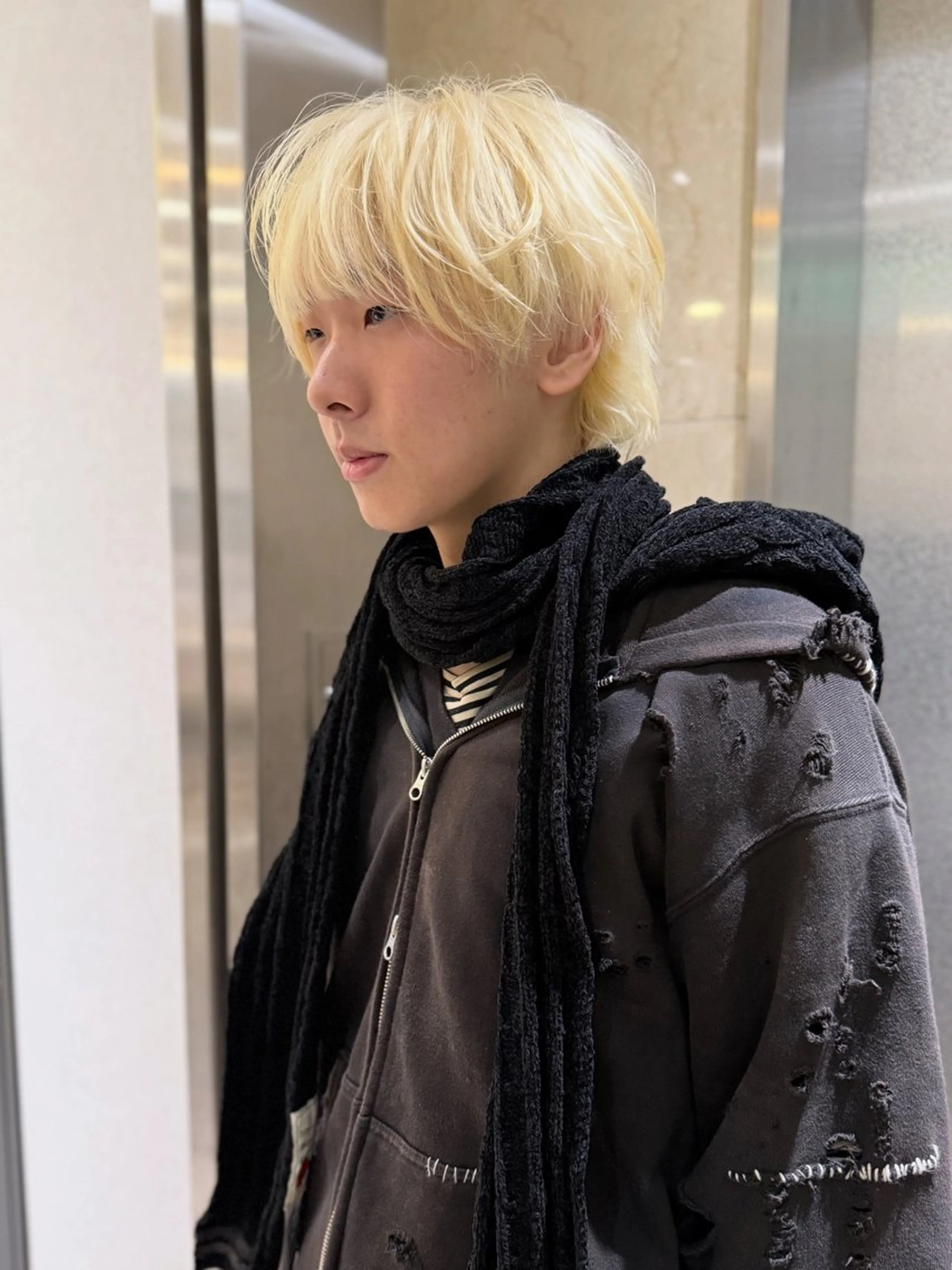 ショート ヘアカラー kanta 梅田 韓国ハイトーンのヘアスタイル