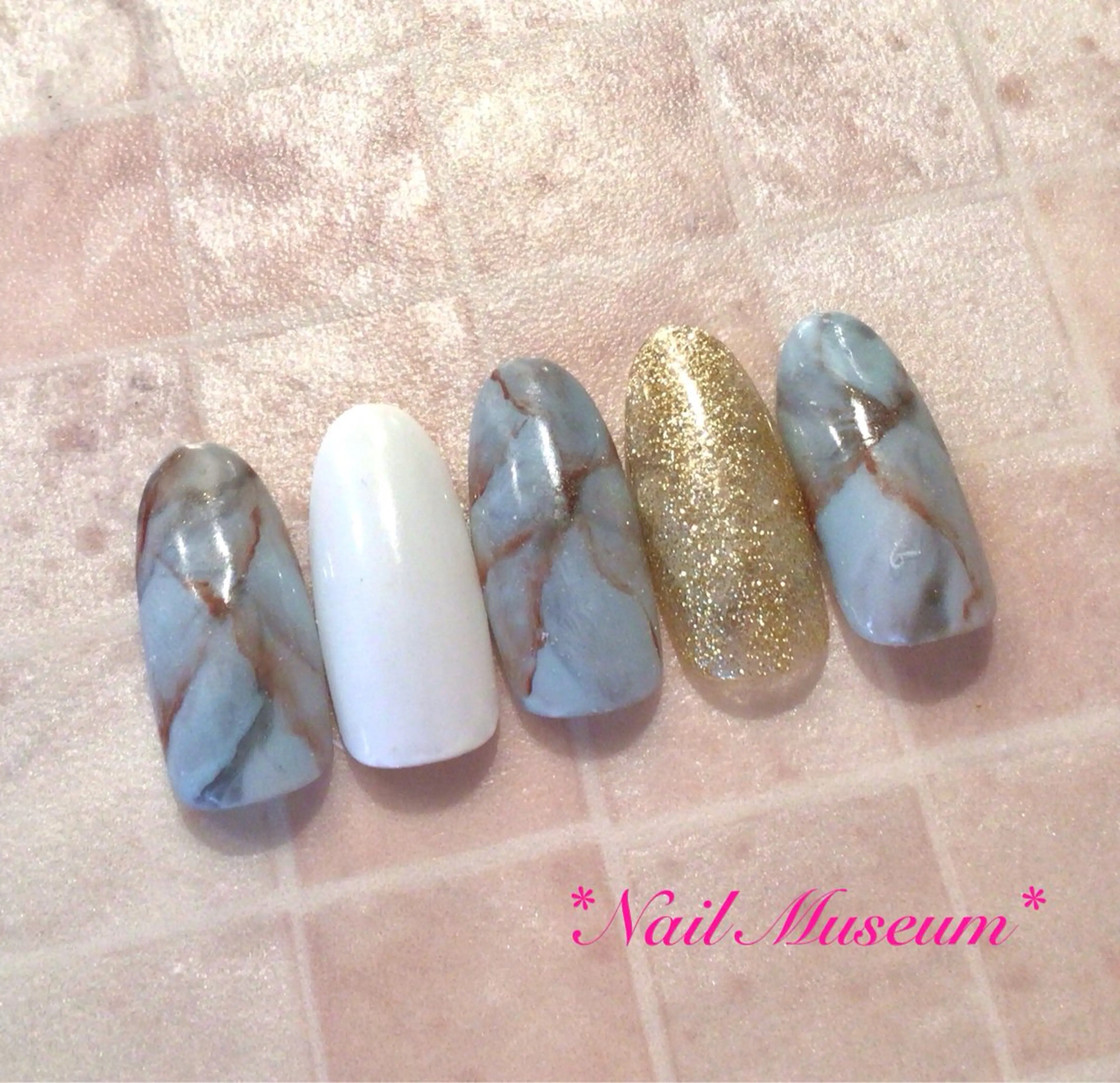 ネイル アートネイル フットネイル フレンチネイル ジェルネイル ハート マグネットネイル💛 Hayakawaのネイルデザイン