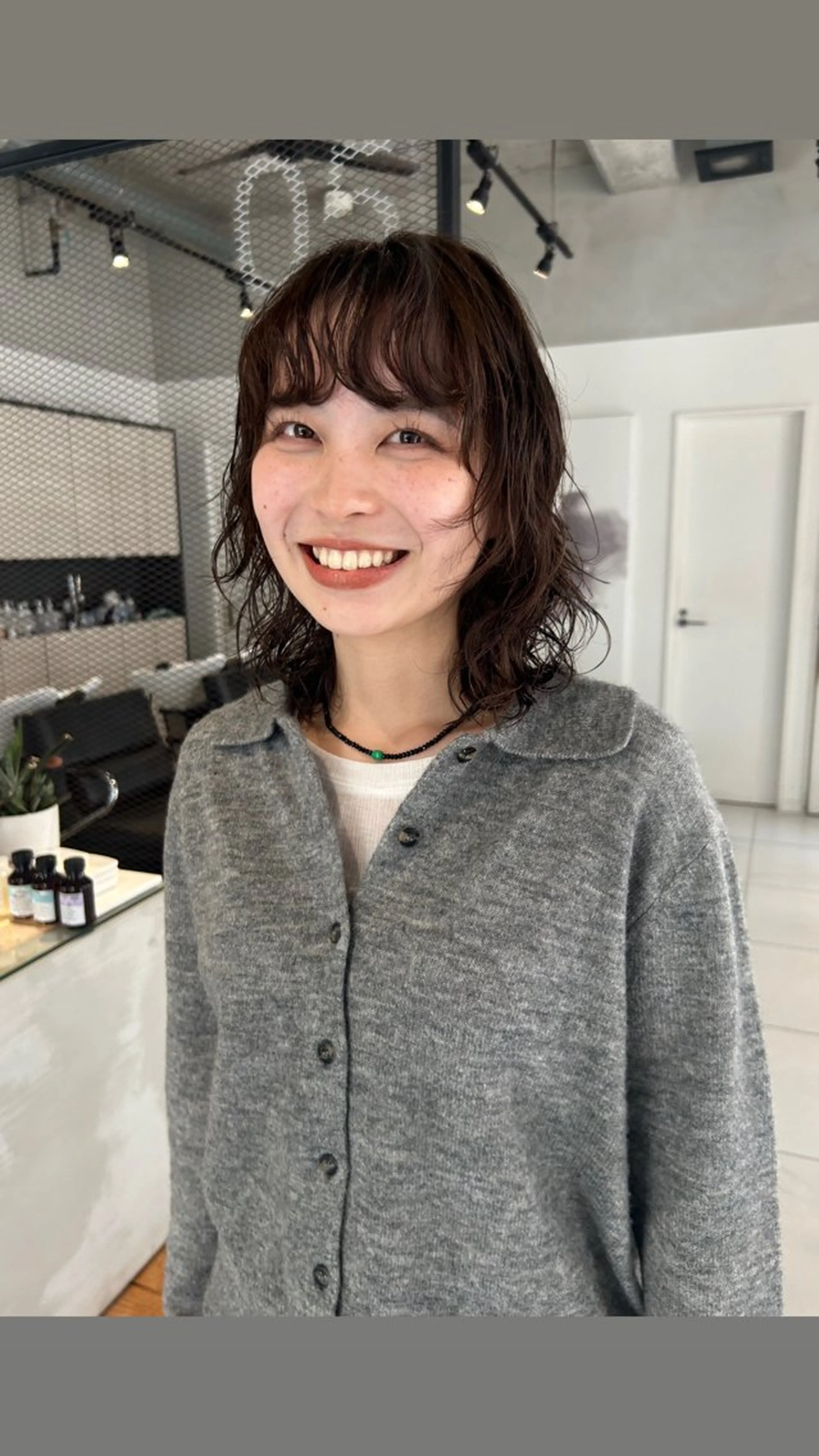 ミディアム パーマ ミディアムパーマ レイヤーカット カット パーマ baLon.fem所属・澤田 奈々子のヘアスタイル