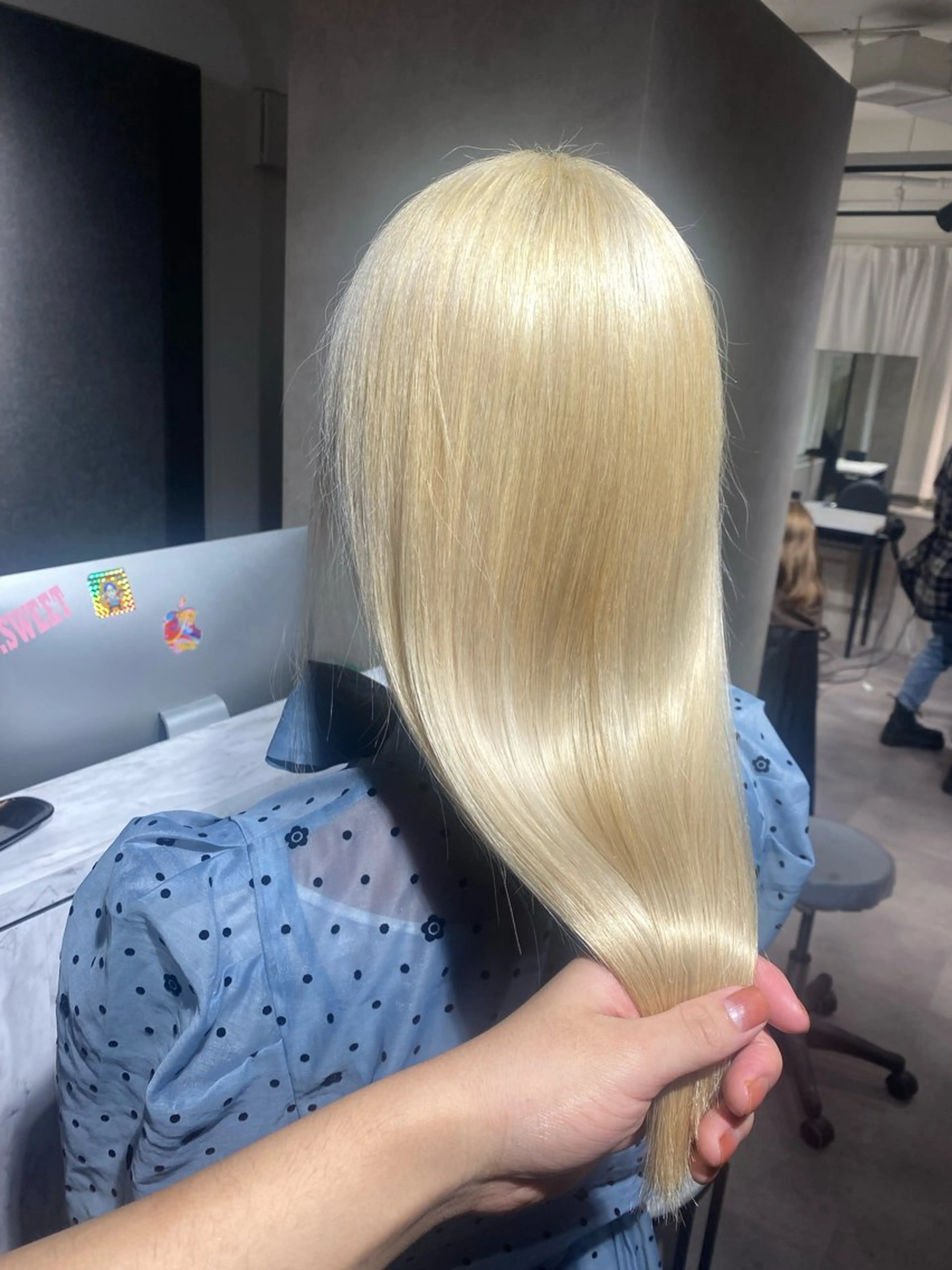 カラー ブロンド ホワイトブロンド ヘアカラー ヘアセット Seleneコウキ ブリーチ/ハイトーンのヘアスタイル