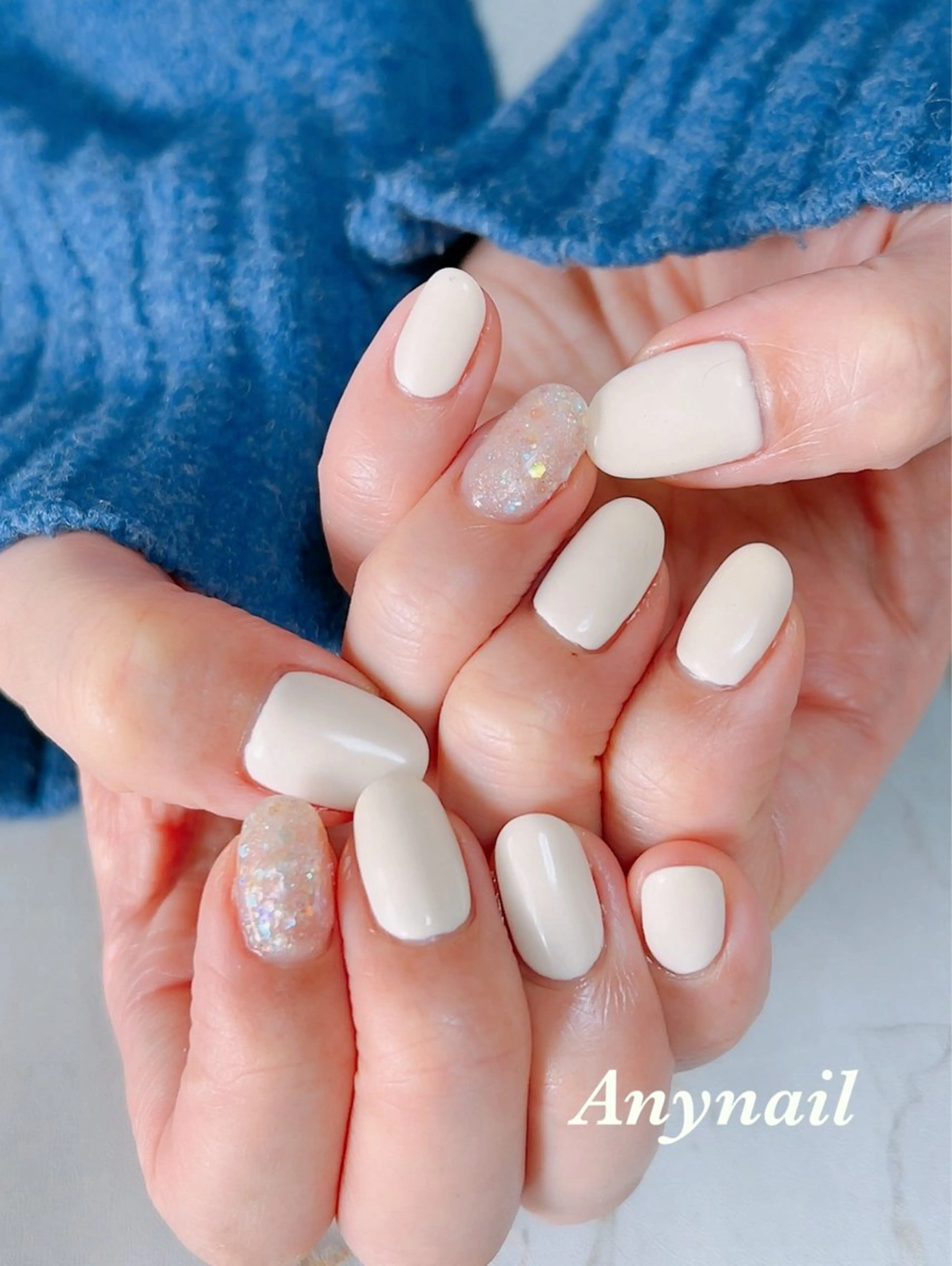 ネイル オーロラネイル ブルー ホログラムネイル マットネイル ワンカラーネイル ハンドネイル 岩澤 恵子のネイルデザイン