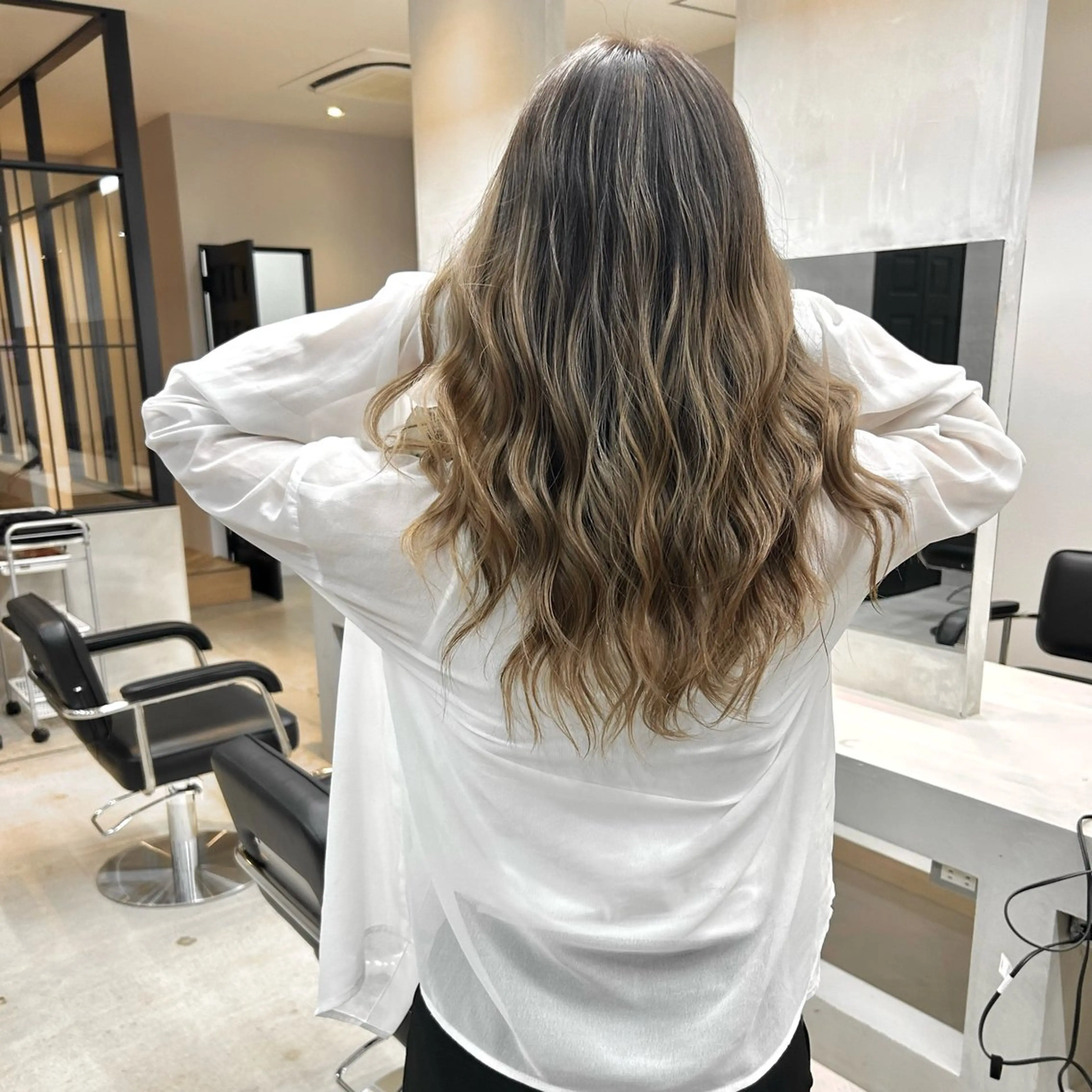 セミロング カラー ヘアカラー トリートメント mood tatemachiのヘアスタイル