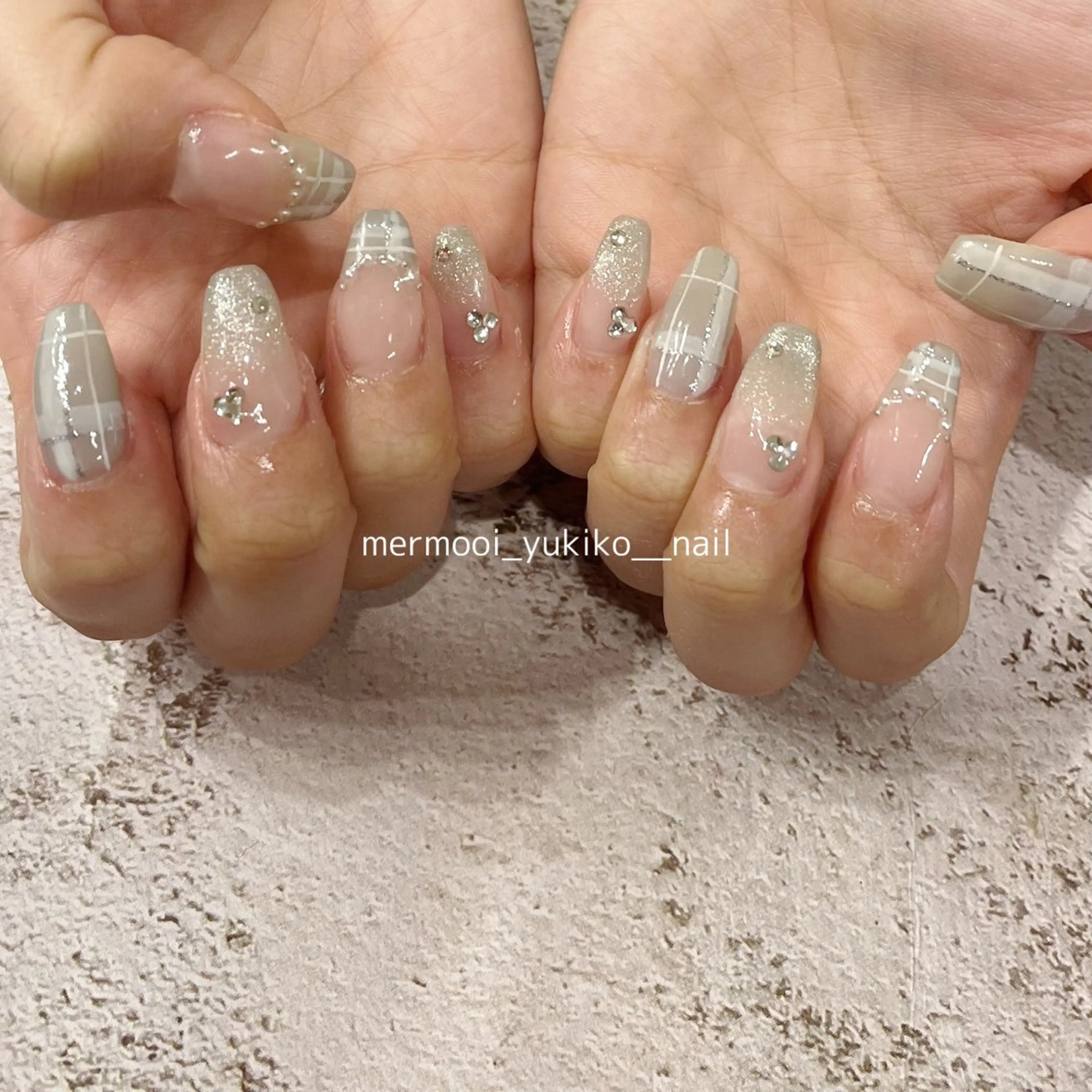 ネイル ジェルネイル 韓国ネイル マグネットネイル ニュアンスネイル パラジェル ハンドネイル melu所属・melu yukikoのネイルデザイン