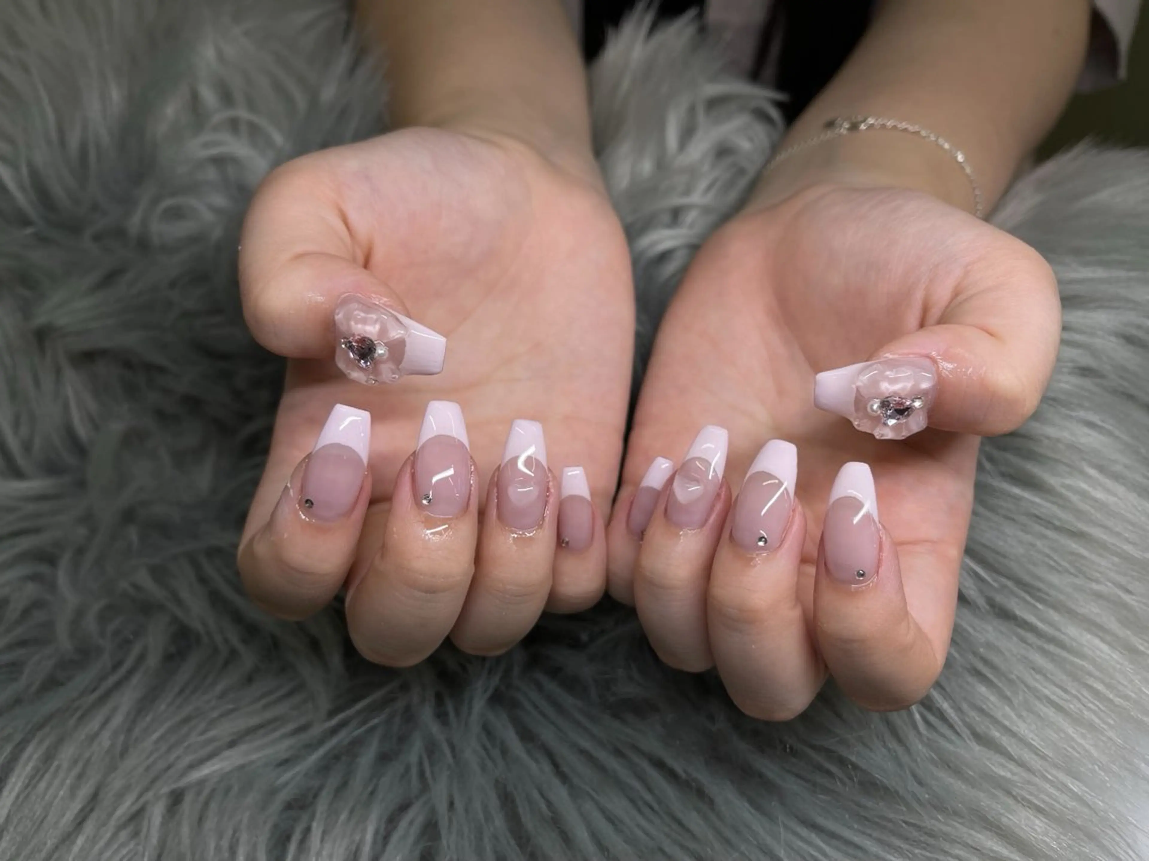 ネイル PEEKABOO京橋 EYE&NAILのマツエク・マツパデザイン