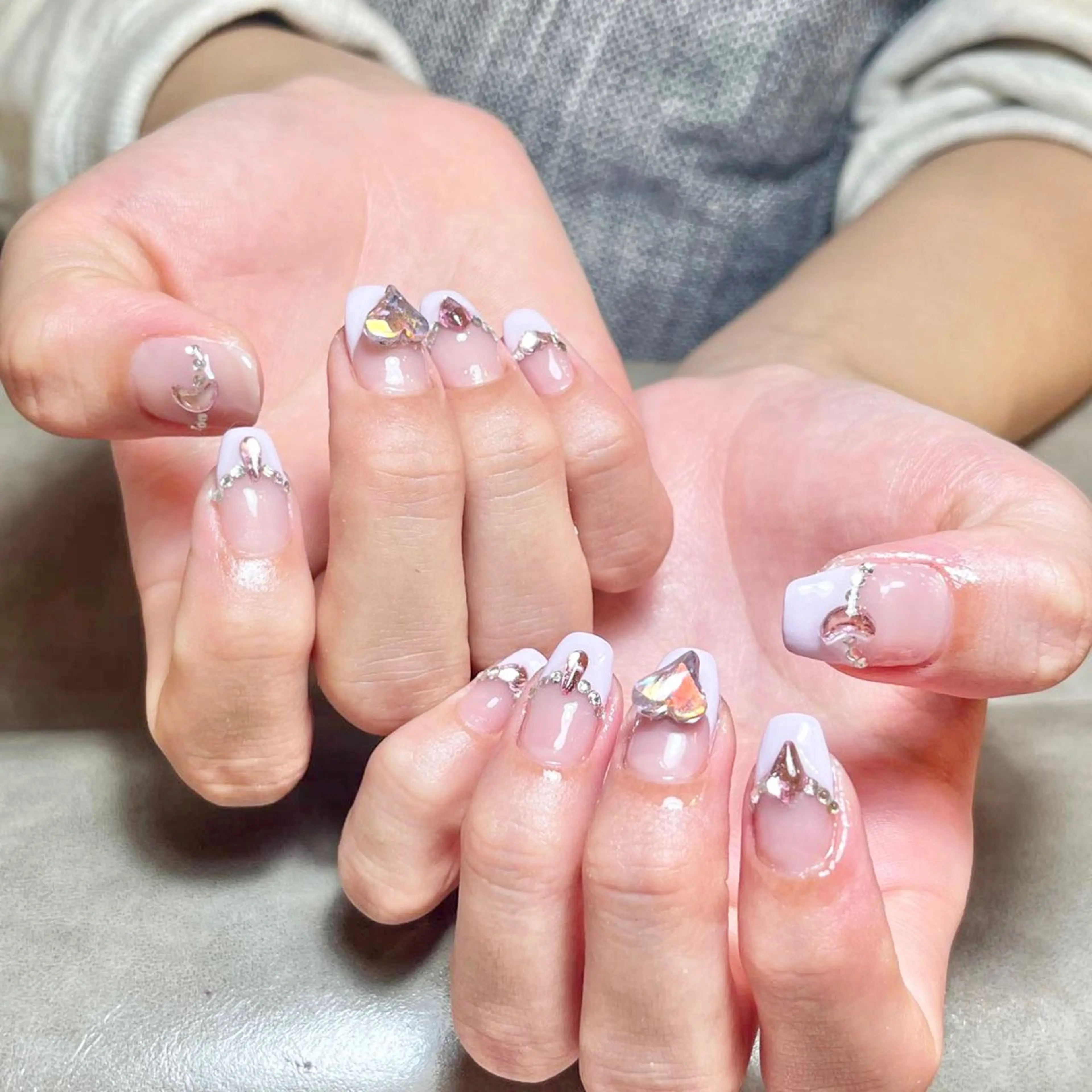 ネイル フラッシュネイル グラデーション キラキラネイル 韓国ネイル ラメ(グリッター) moe自宅ネイルサロン所属・萌 自宅ネイルサロンのネイルデザイン