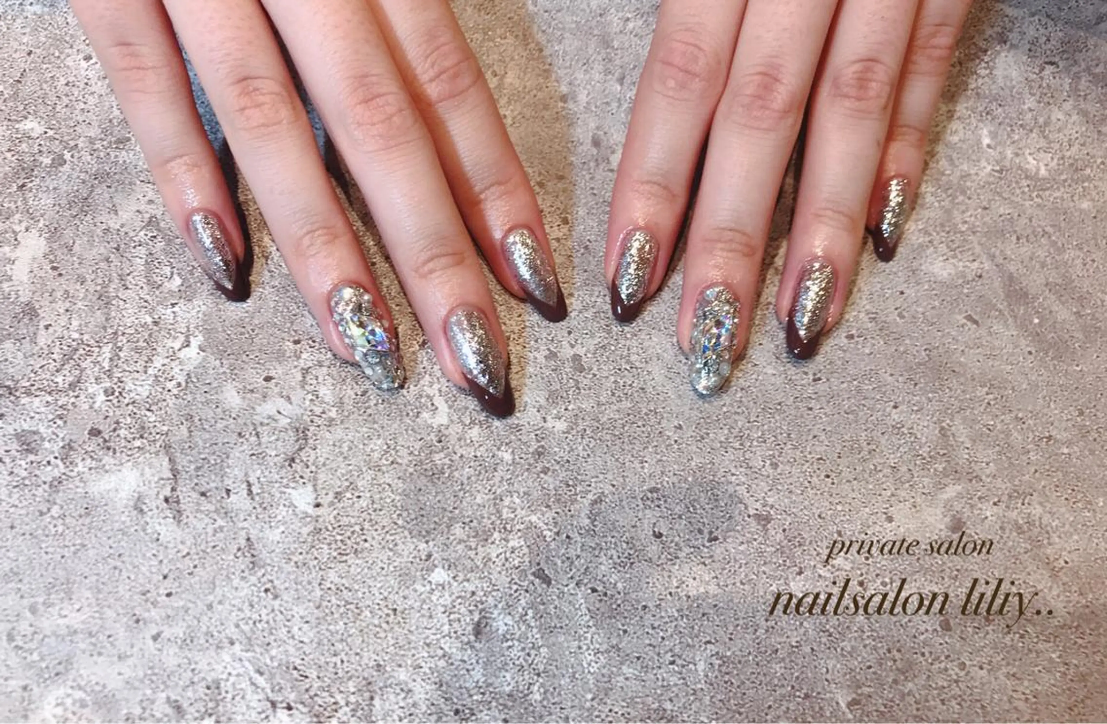 ネイル TERAI ERINAの眉毛・アイブロウイメージ