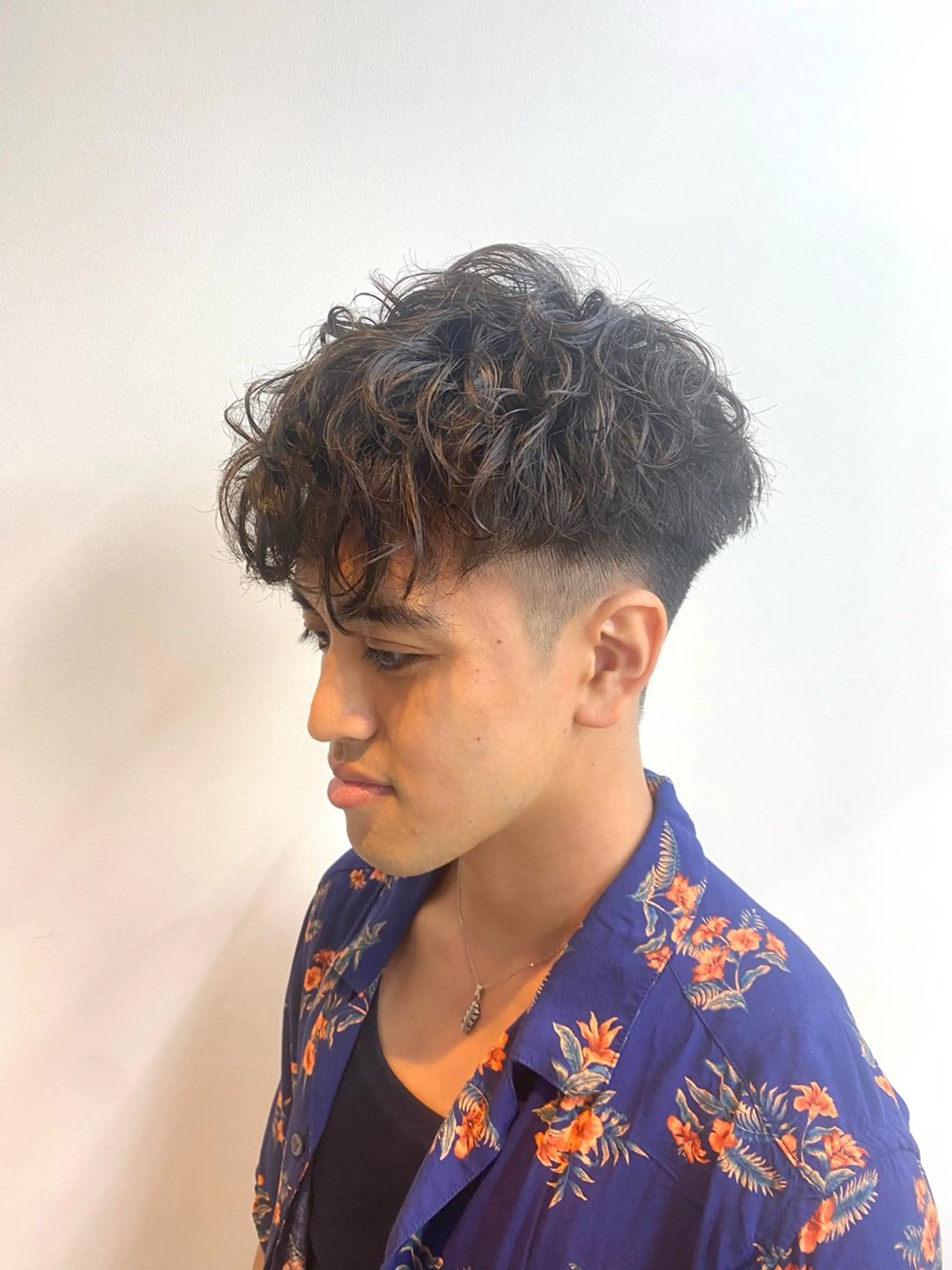 パーマ メンズ メンズパーマ スペインカール カット パーマ シャドウパーマ/ 波巻パーマYu-Kiのヘアスタイル