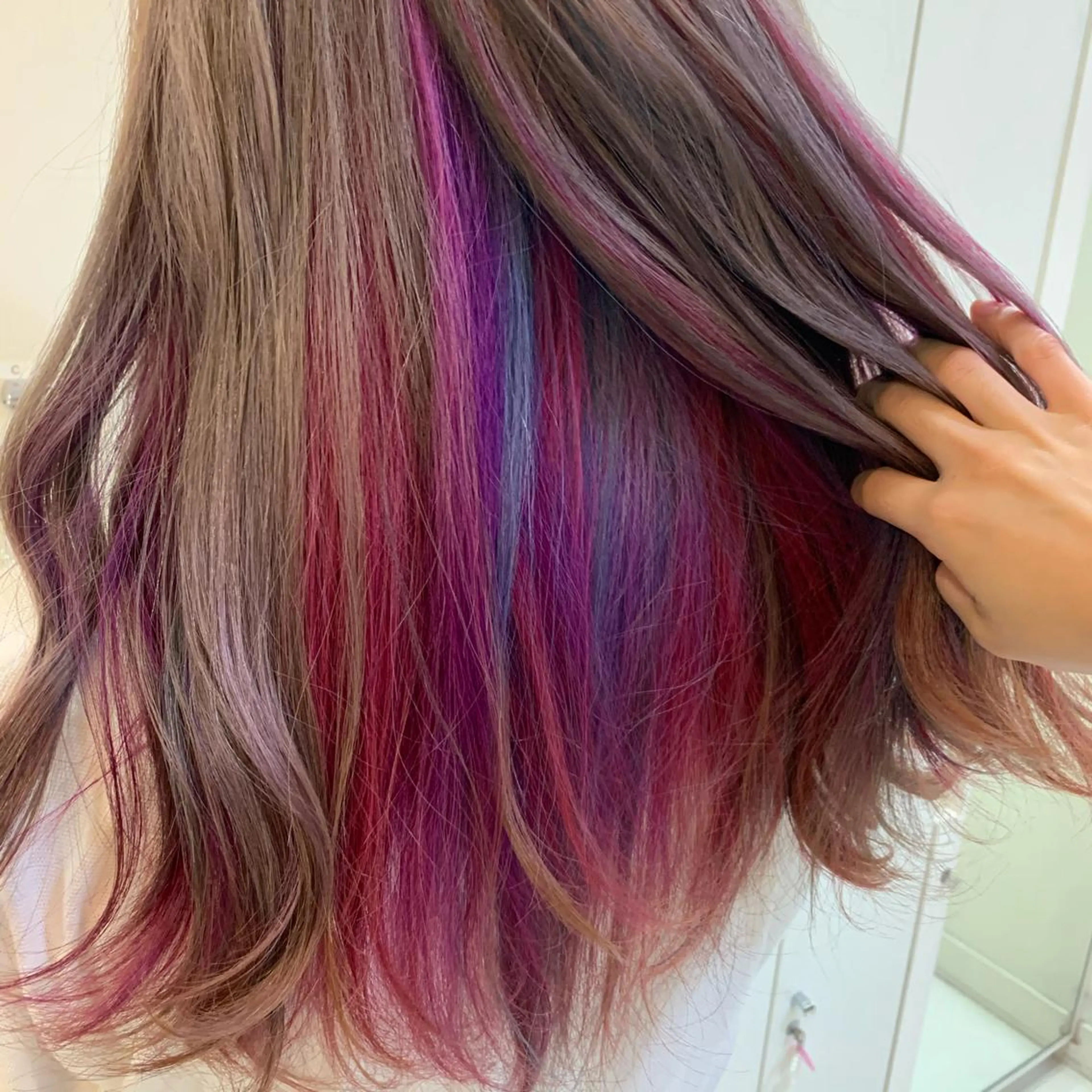 ロング カラー ヘアアレンジ ヘアカラー トリートメント yuka .のヘアスタイル