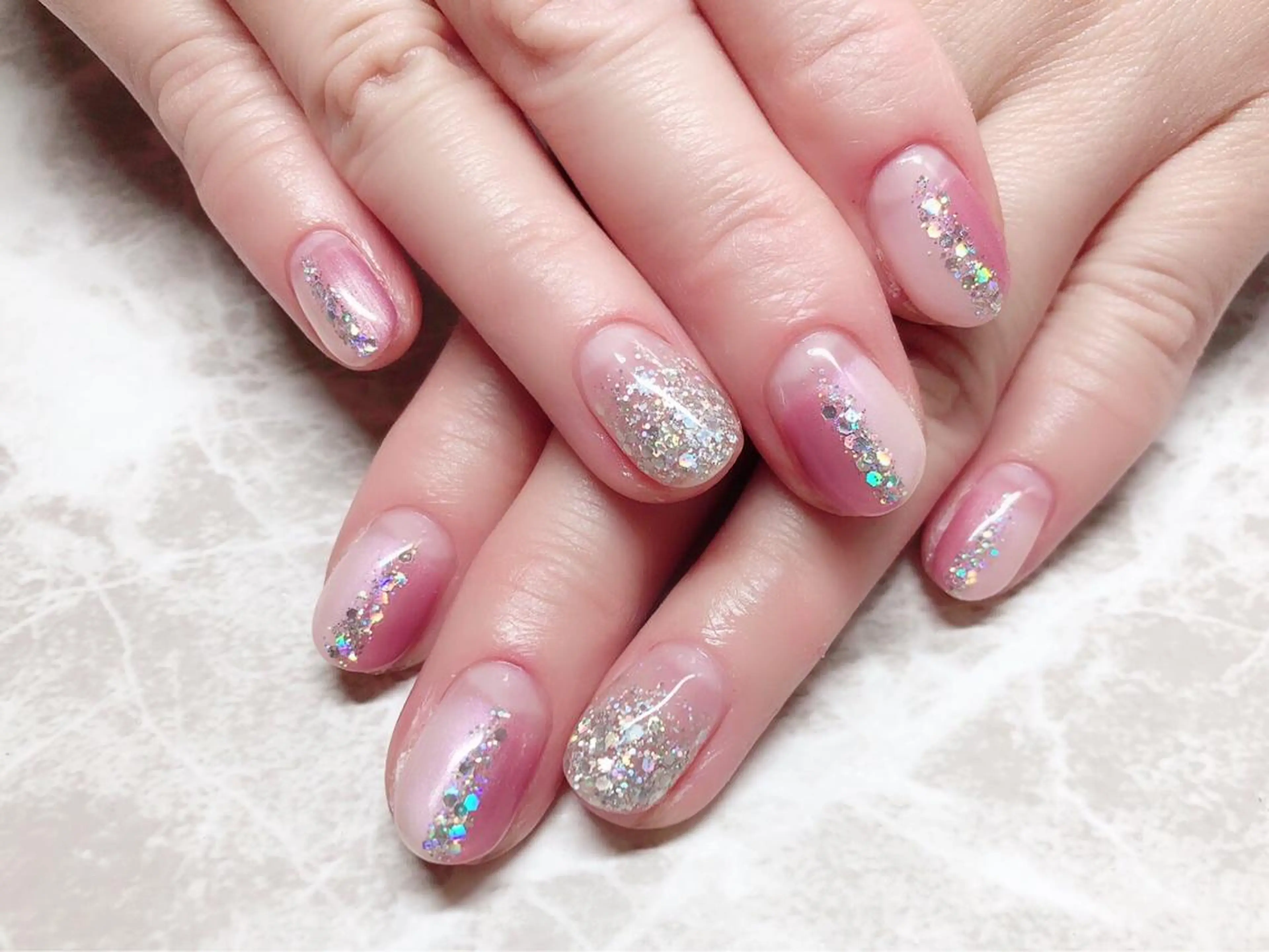 ネイル ハンドネイル マジックミラー所属・マジック ミラーのネイルデザイン