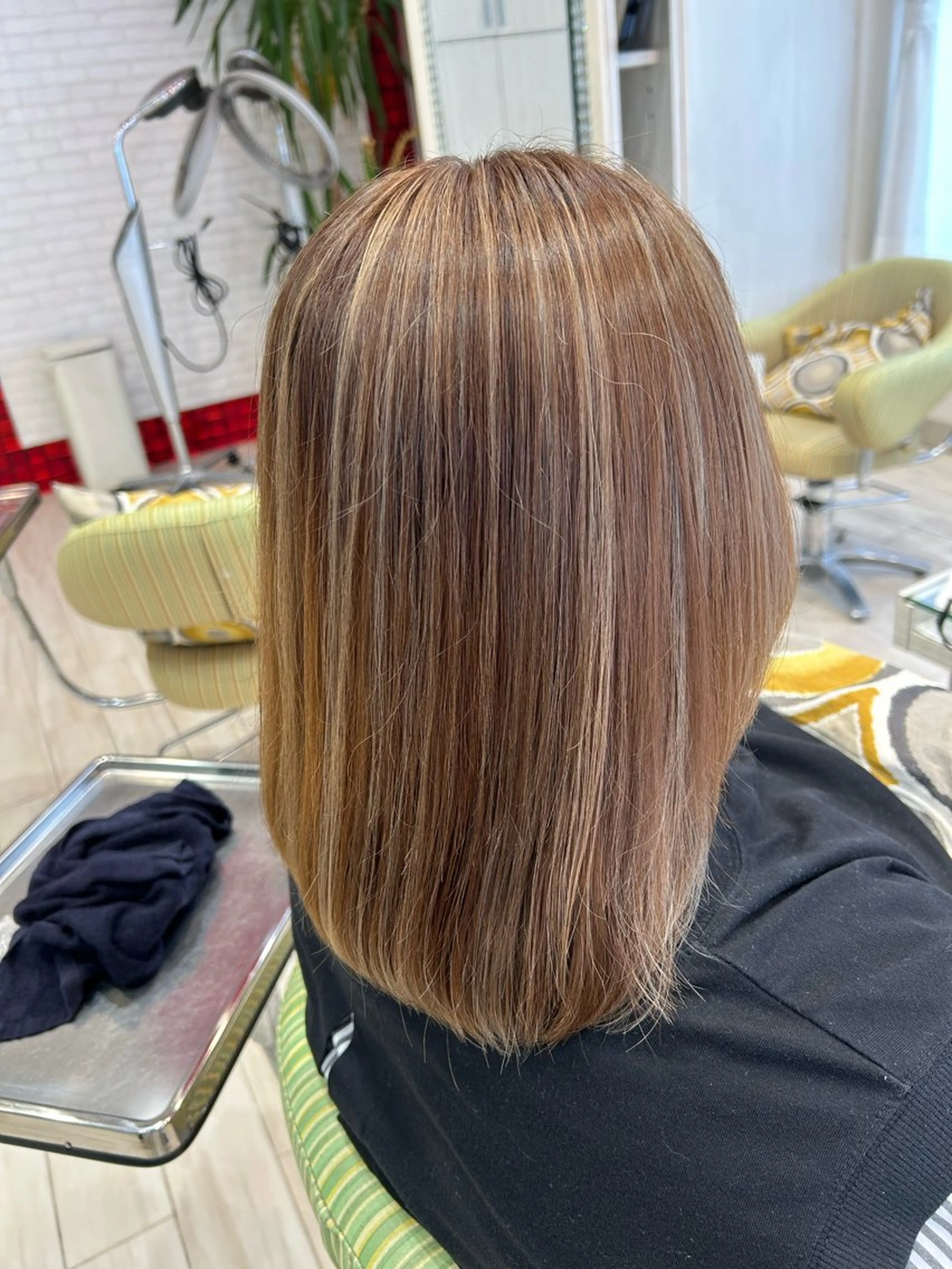 ミディアム カット ヘアカラー 中川 拓弥のヘアスタイル