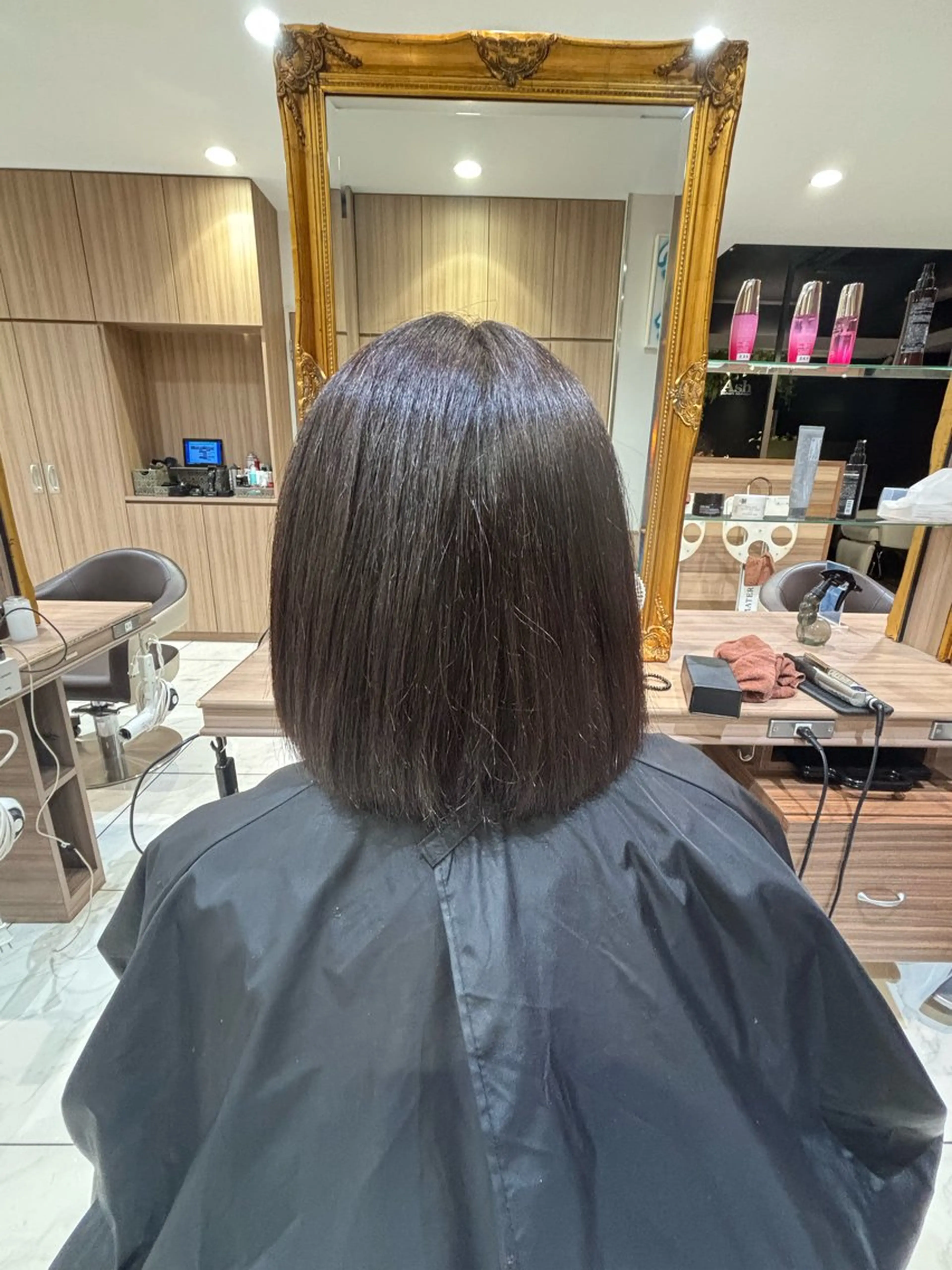 ミディアム 土谷 寧音のヘアスタイル