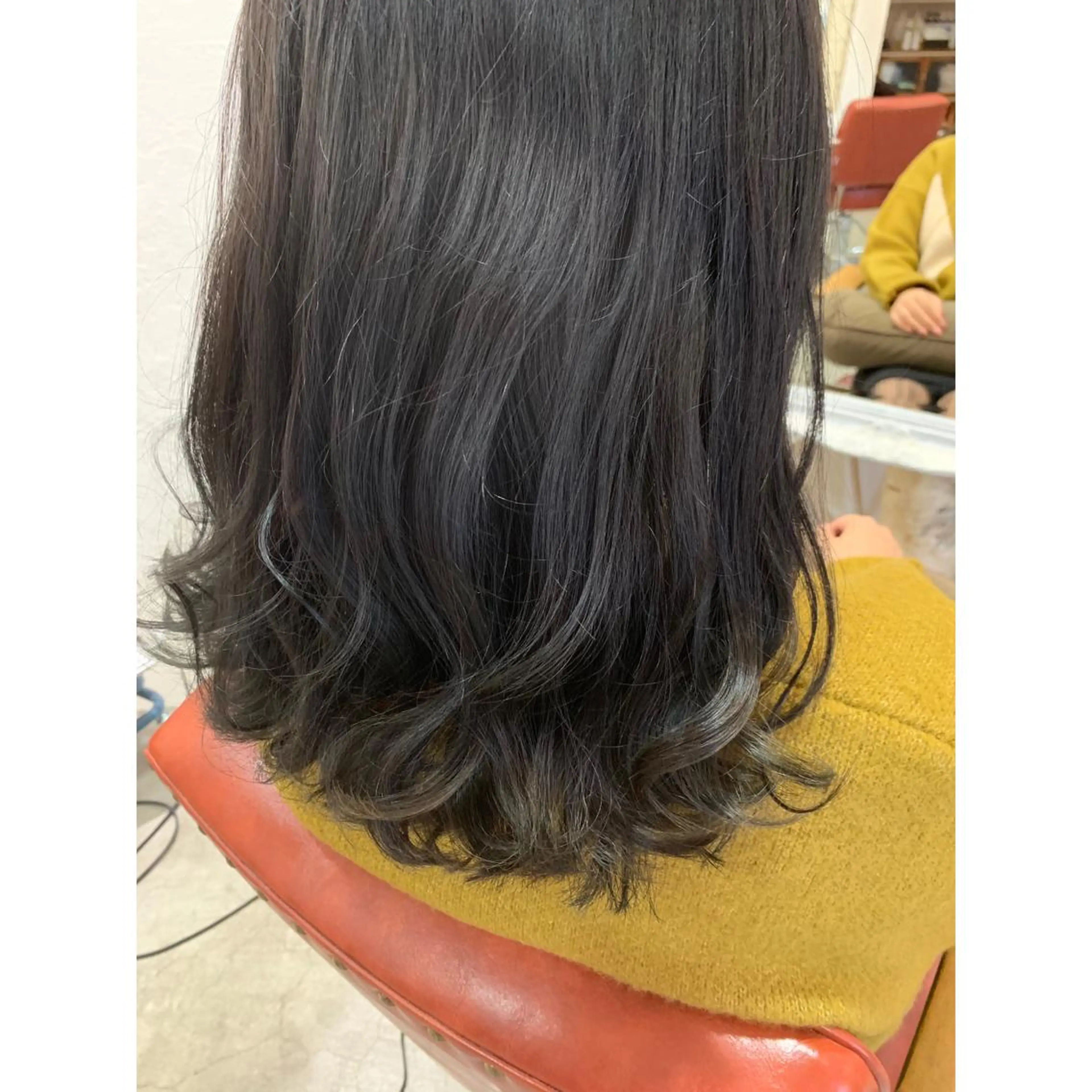 セミロング カラー カット ヘアカラー fio マナミのヘアスタイル